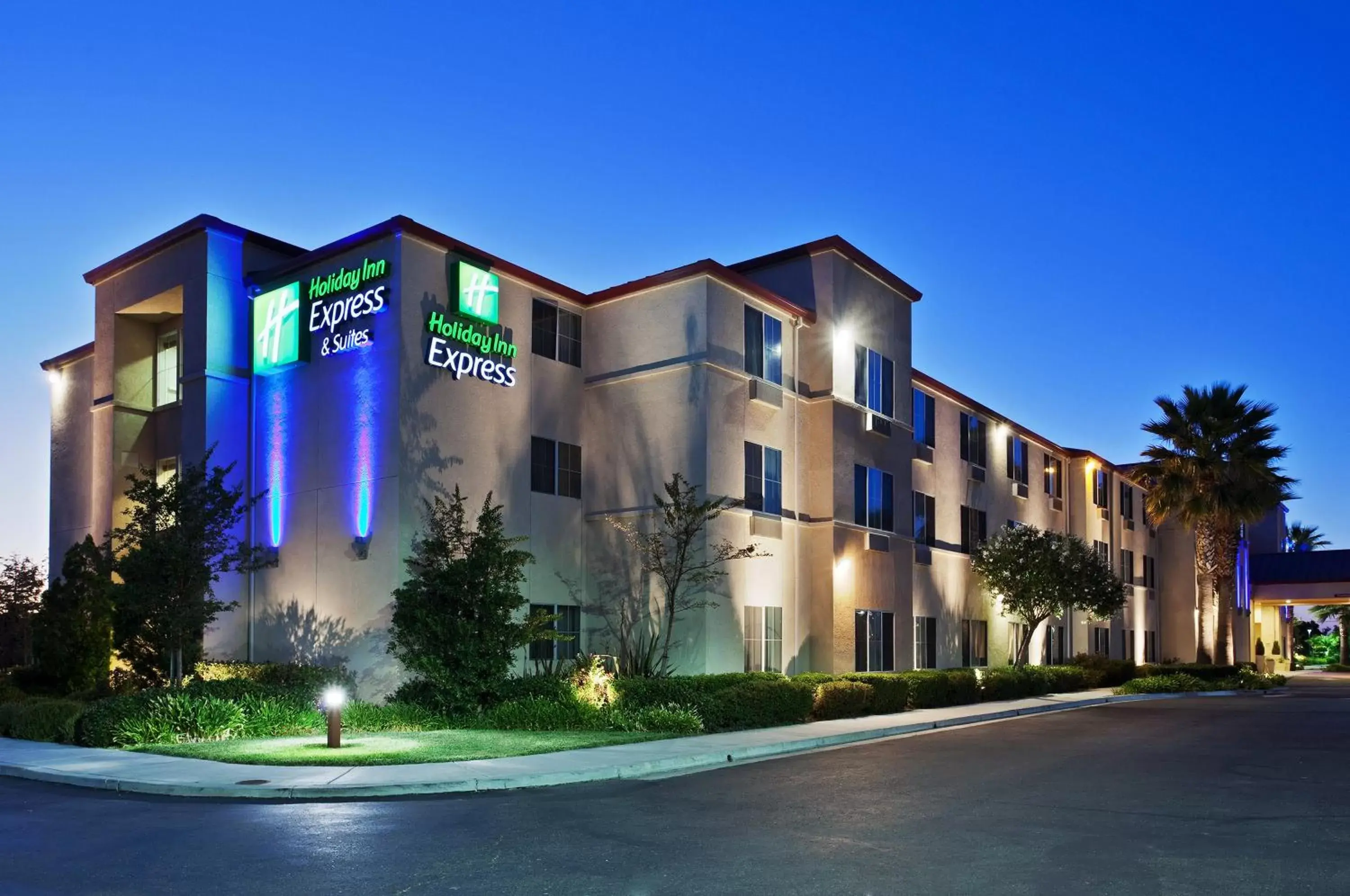Property building in Holiday Inn Express & Suites Tracy by IHG Property building in Holiday Inn Express & Suites Tracy by IHG
