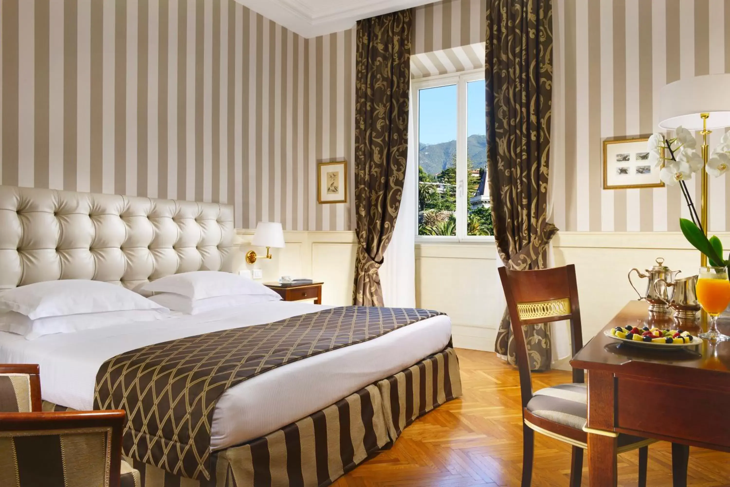 Bedroom, Bed in Royal Hotel Sanremo