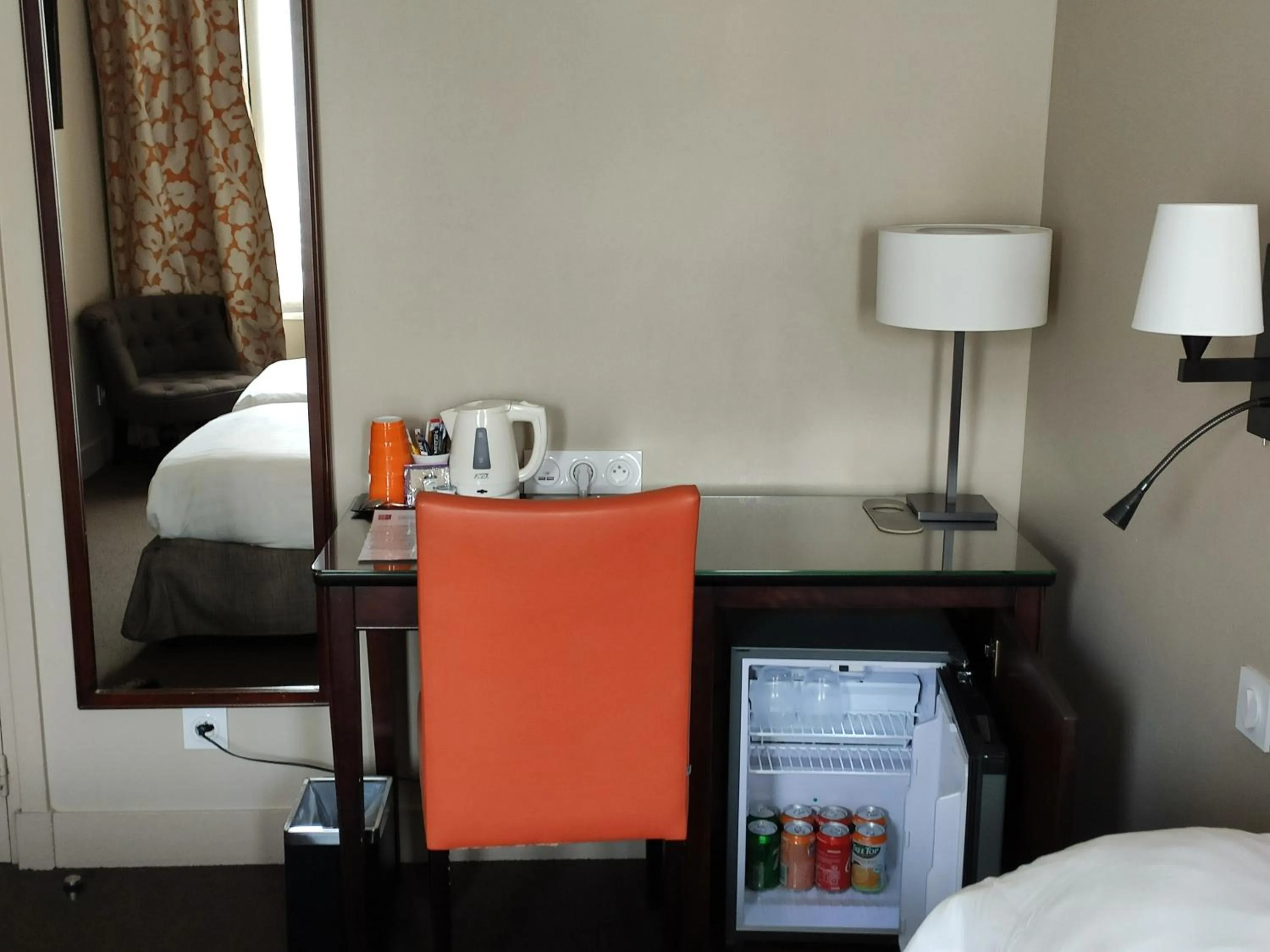 Area and facilities, Bed in Hôtel Le Relais Saint Charles