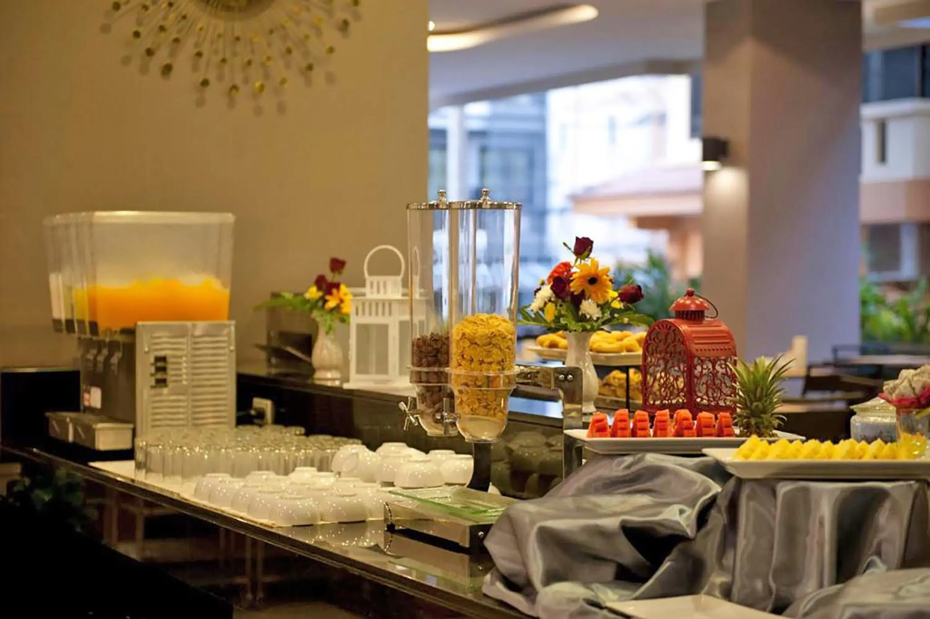 Restaurant/places to eat in Gu Hotel Patong Restaurant/places to eat in Gu Hotel Patong