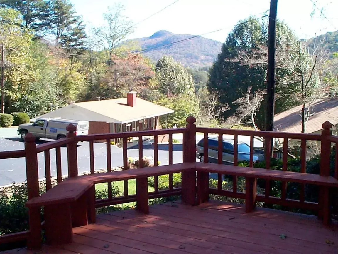 View (from property/room), Balcony/Terrace in Mountain Aire Cottages & Inn