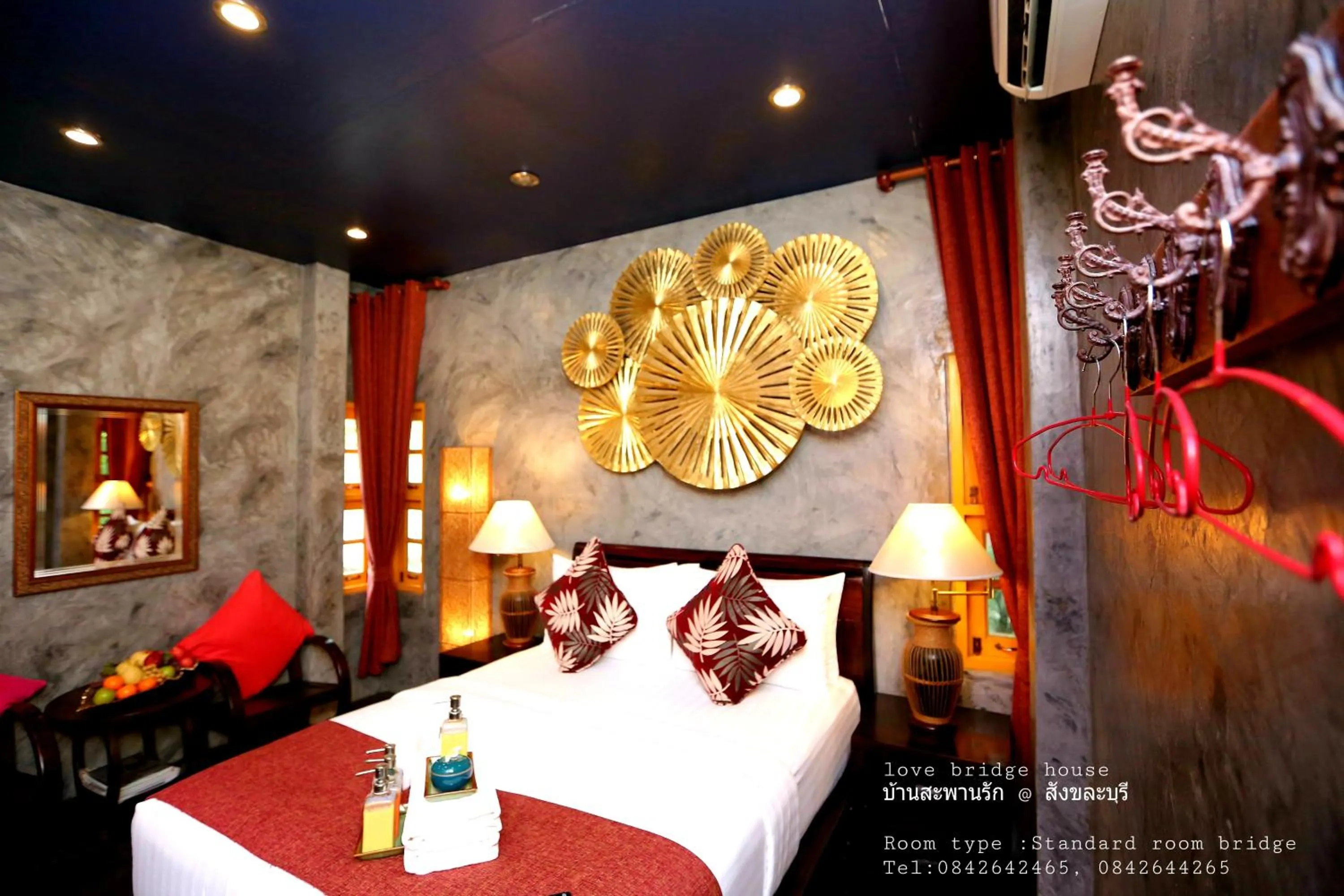Bed in Love Bridge House บ้านสะพานรัก