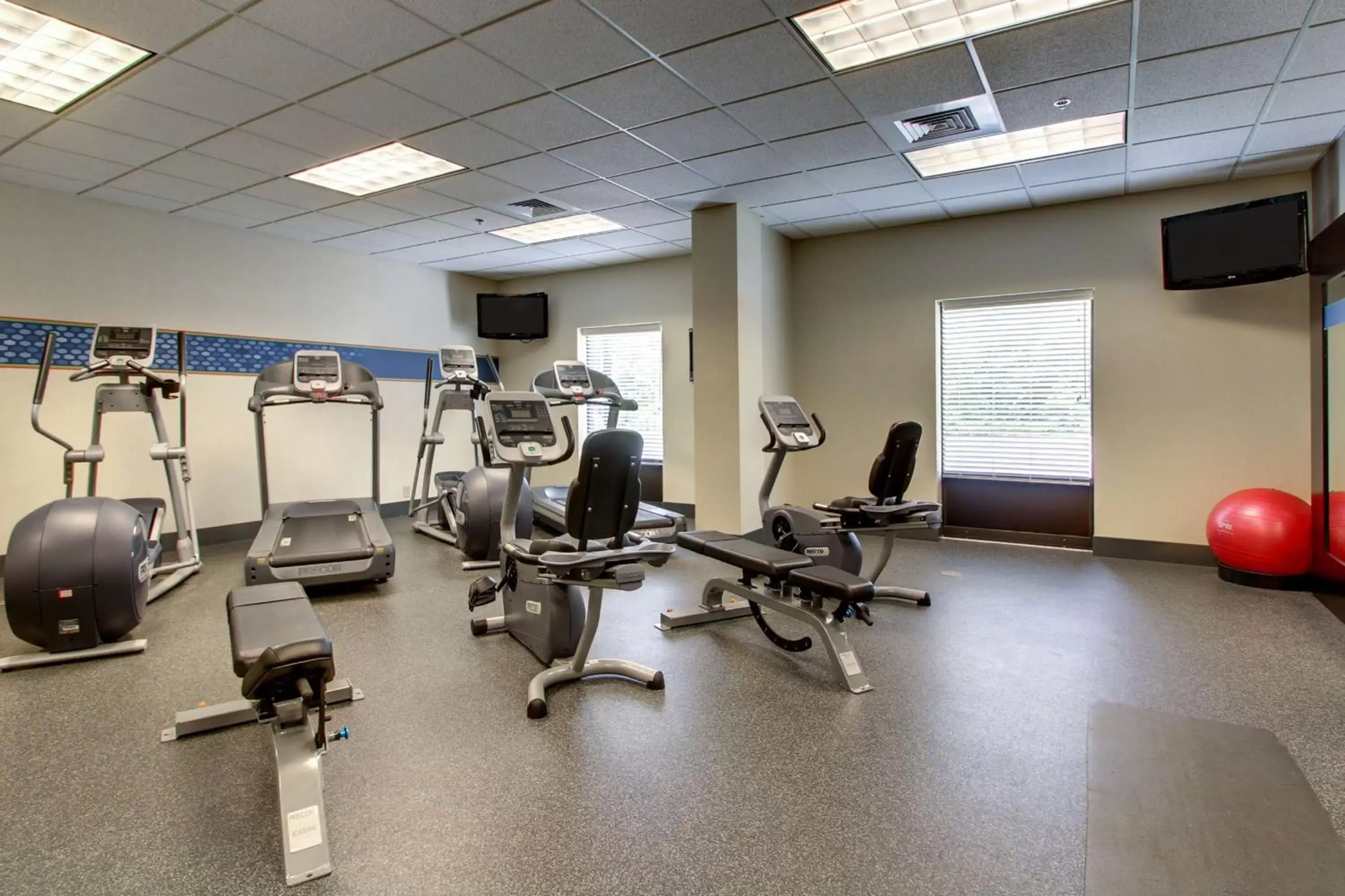 Fitness centre/facilities, Fitness Center/Facilities in Hampton Inn Birmingham/Leeds