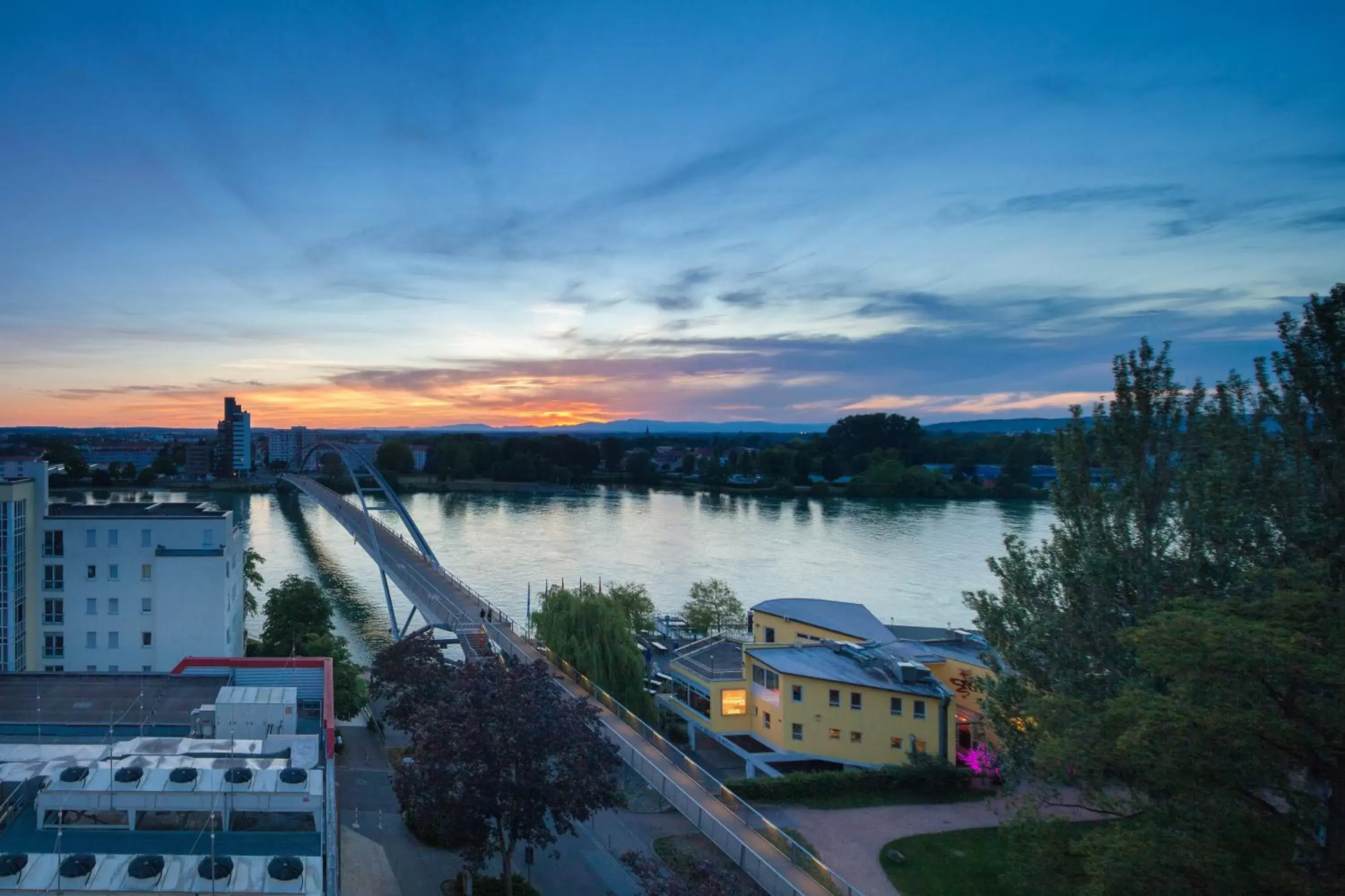 River view, Neighborhood in Best Western Hotel Dreiländerbrücke Weil am Rhein / Basel