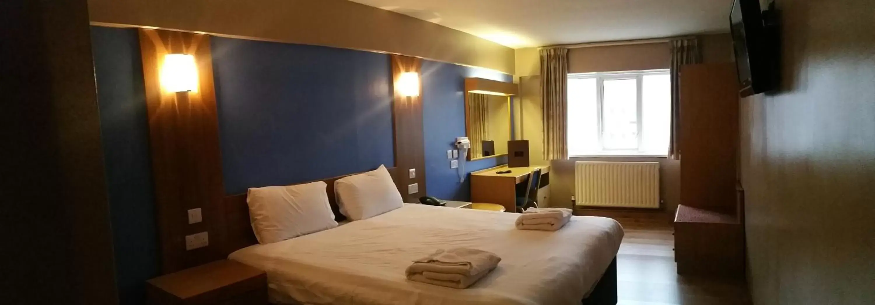 Bedroom, Bed in Gilson Hotel