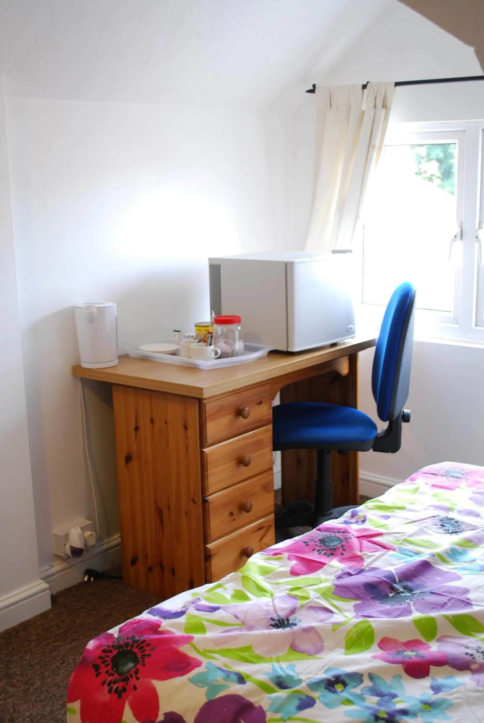 Photo of the whole room, Bed in Clift Guest House