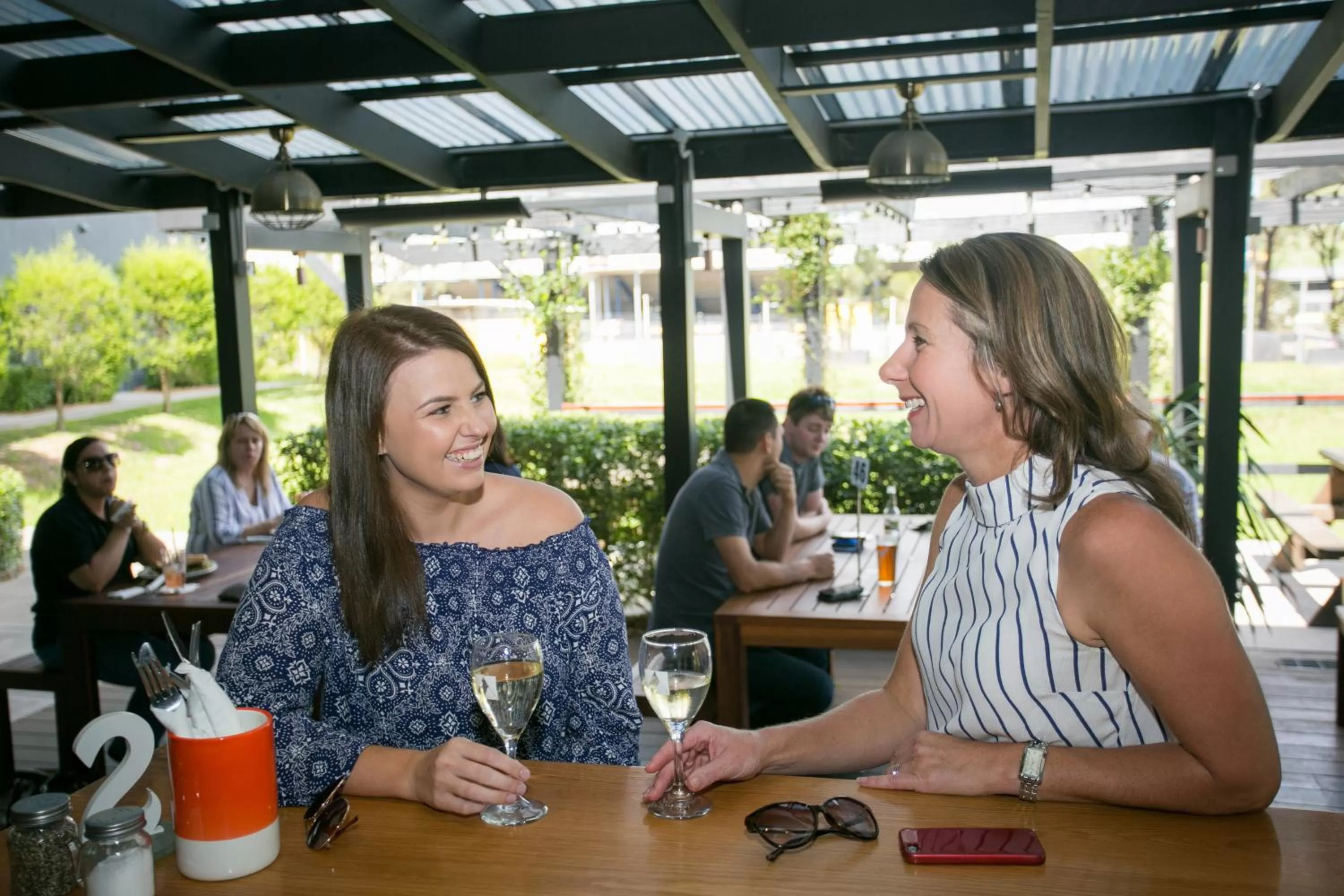 Restaurant/places to eat in Alpha Hotel Eastern Creek