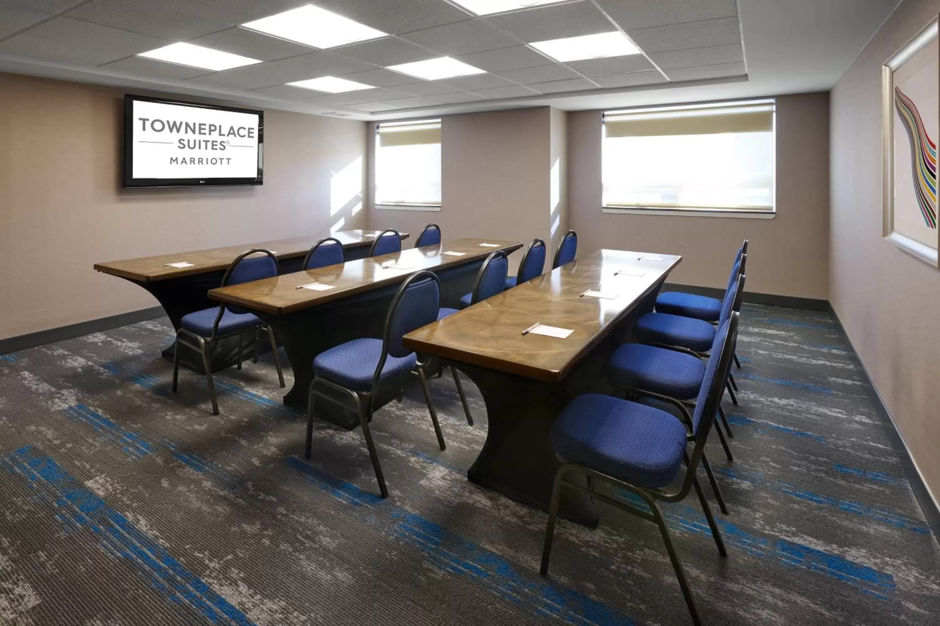 Meeting/conference room in TownePlace Suites by Marriott Mississauga-Airport Corporate Centre