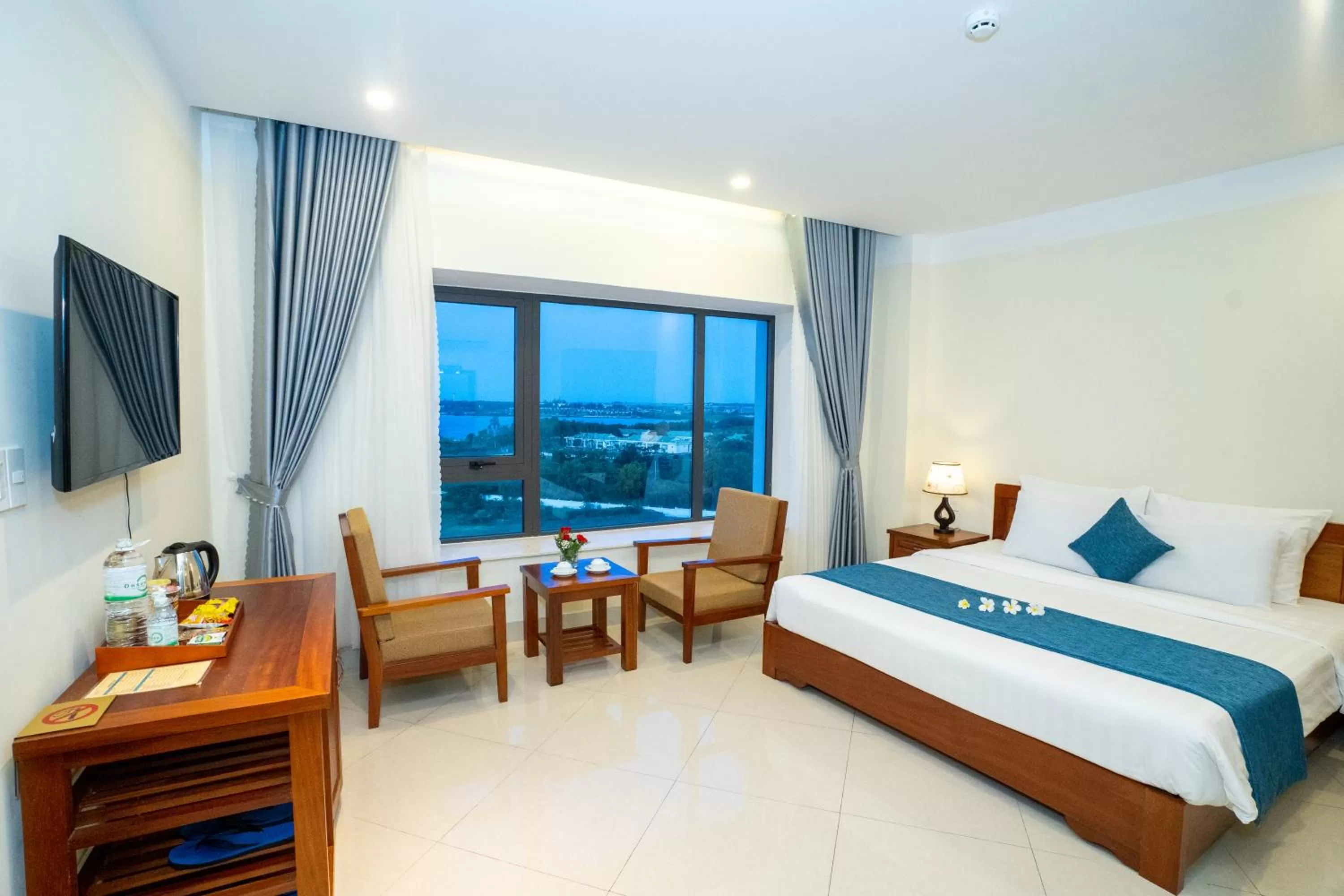Bedroom, Bed in Navy Hotel Cam Ranh