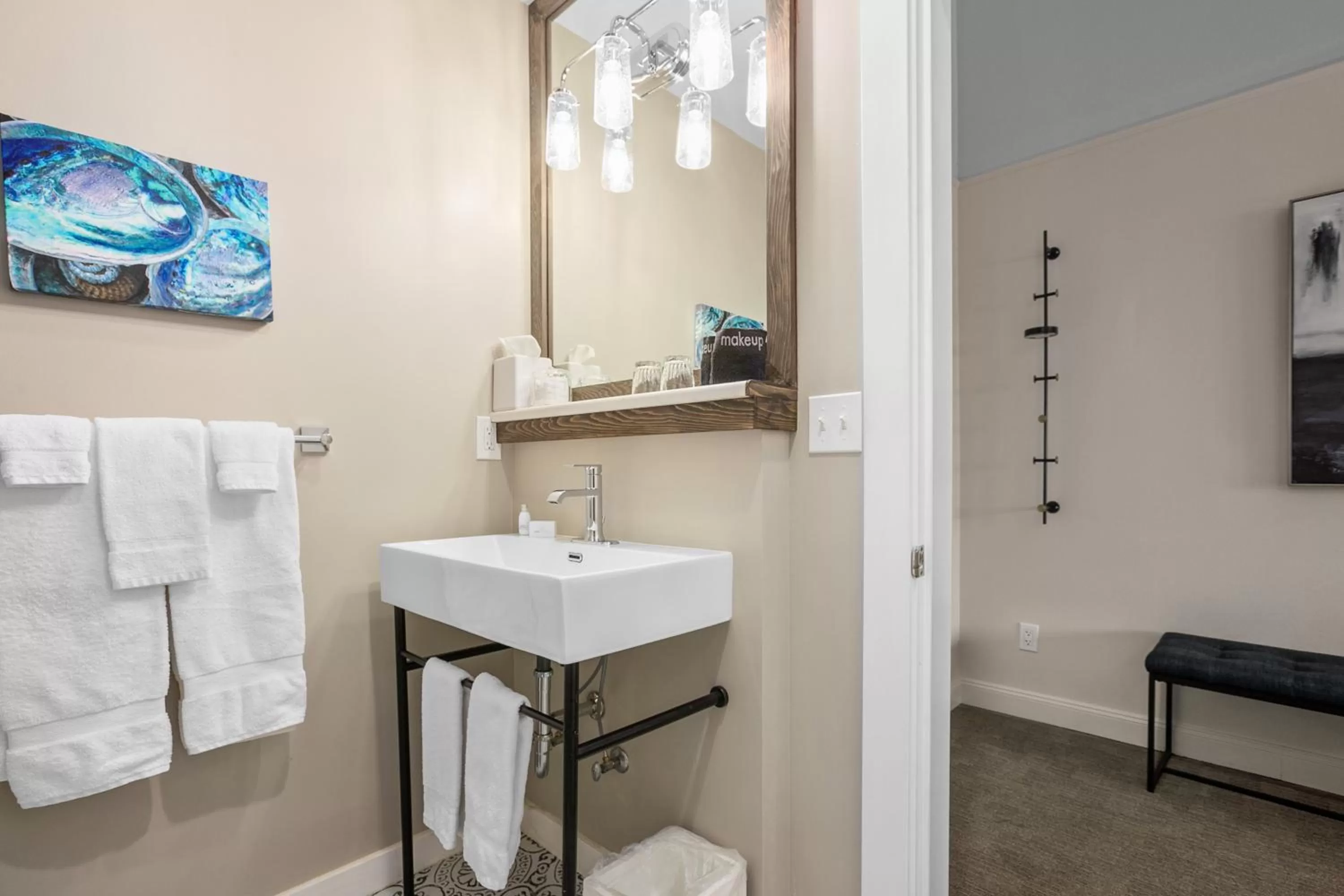 Bathroom in Saratoga Inn