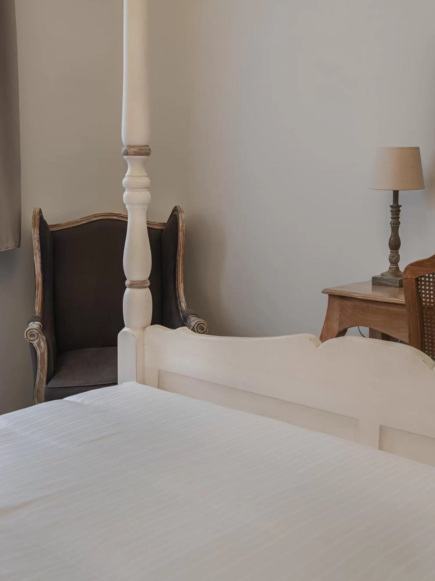 Photo of the whole room, Bed in Living u HomeSuites