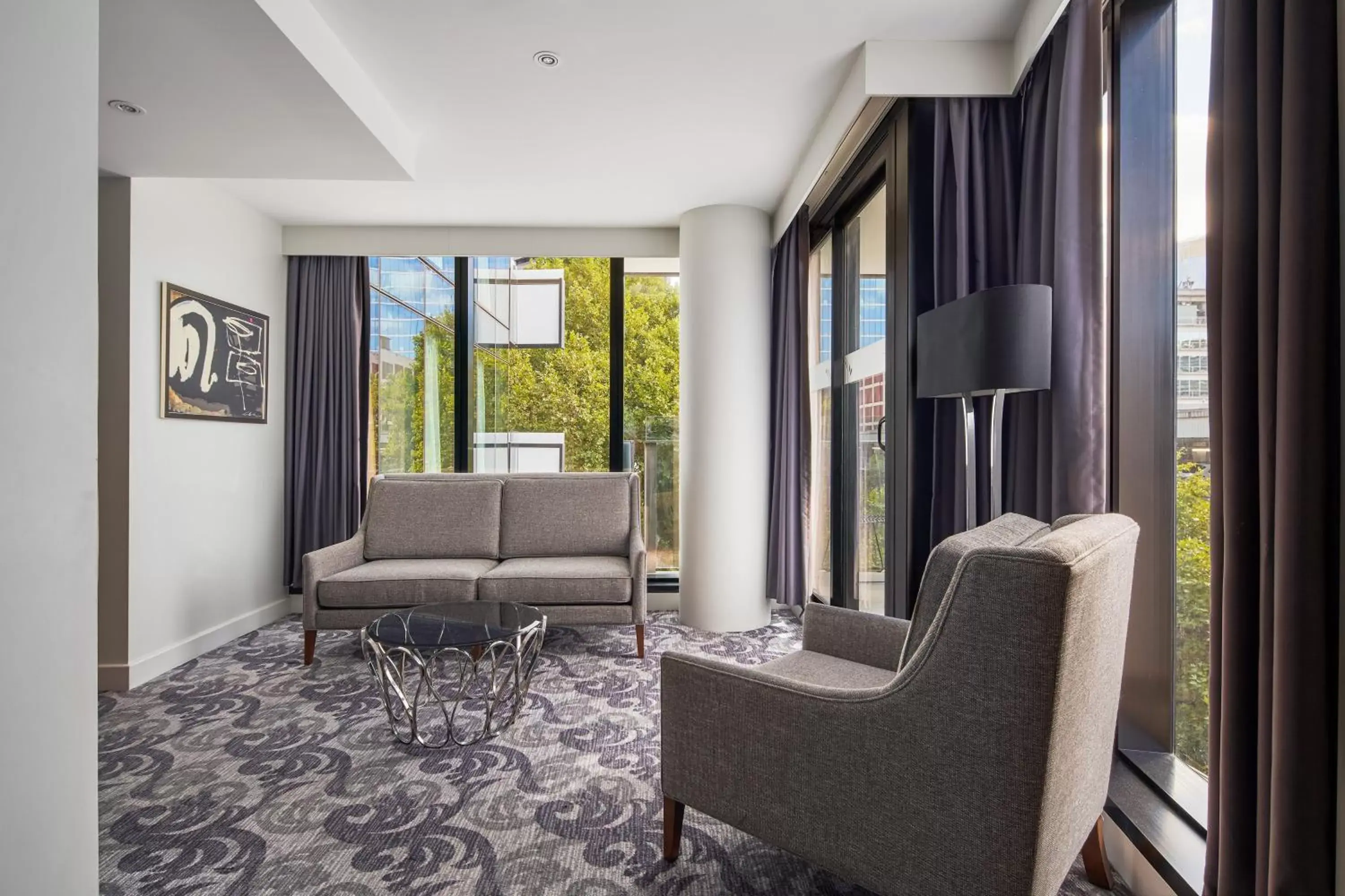 Living room, Seating Area in Sheraton Melbourne Hotel