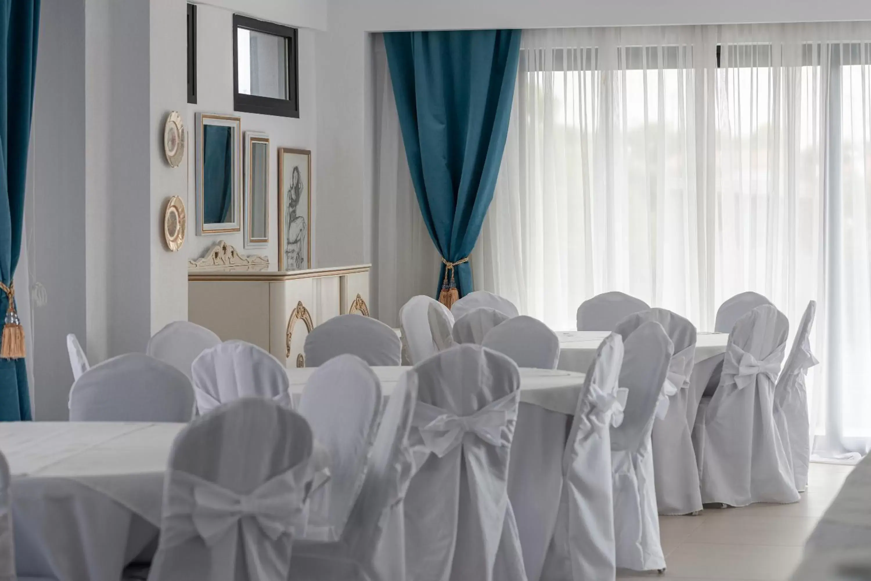 Dining area, Banquet Facilities in Light Blue Hotel