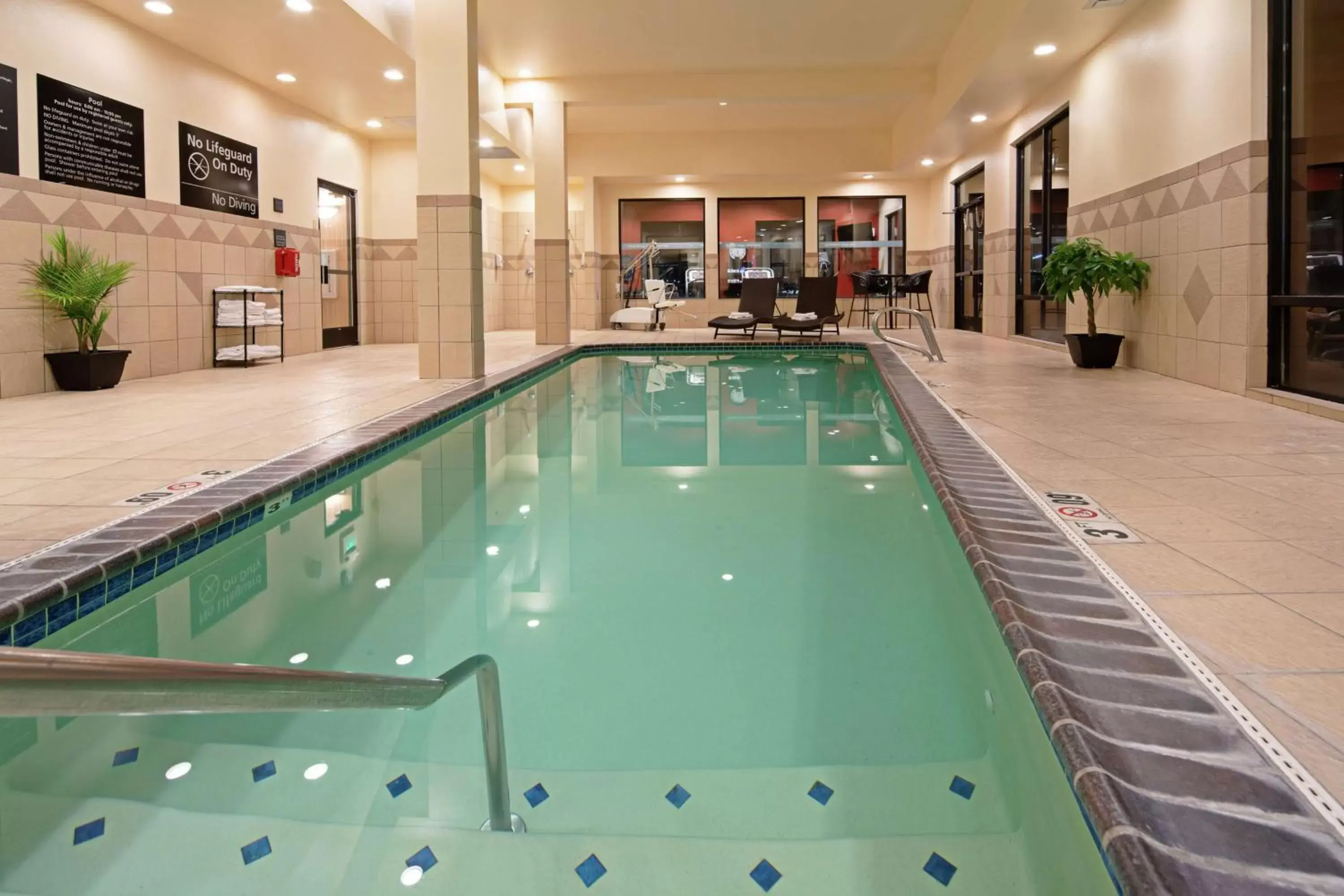 Pool view, Swimming Pool in Hampton Inn & Suites Bremerton