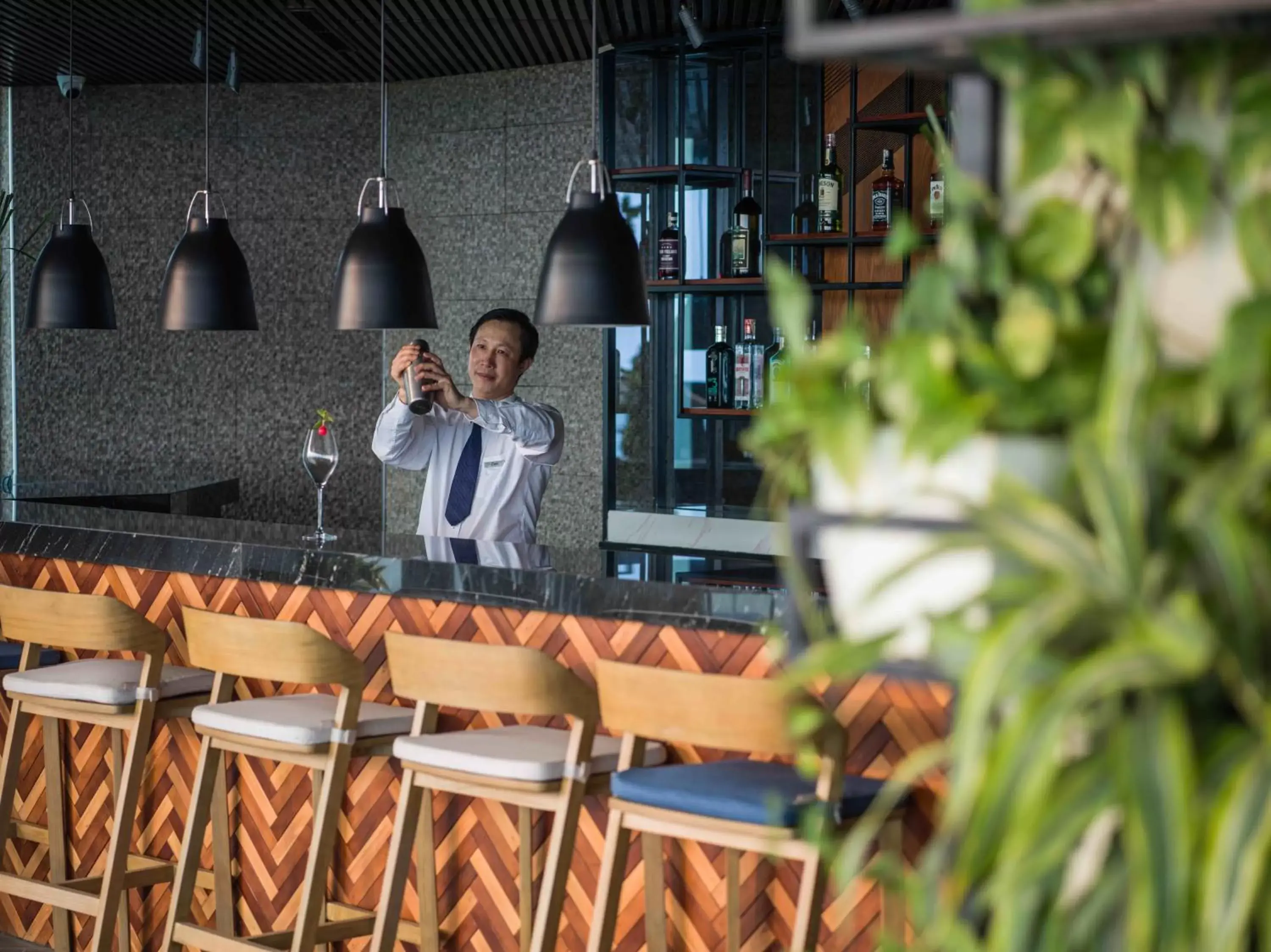 Lounge or bar in Hyatt Regency West Hanoi