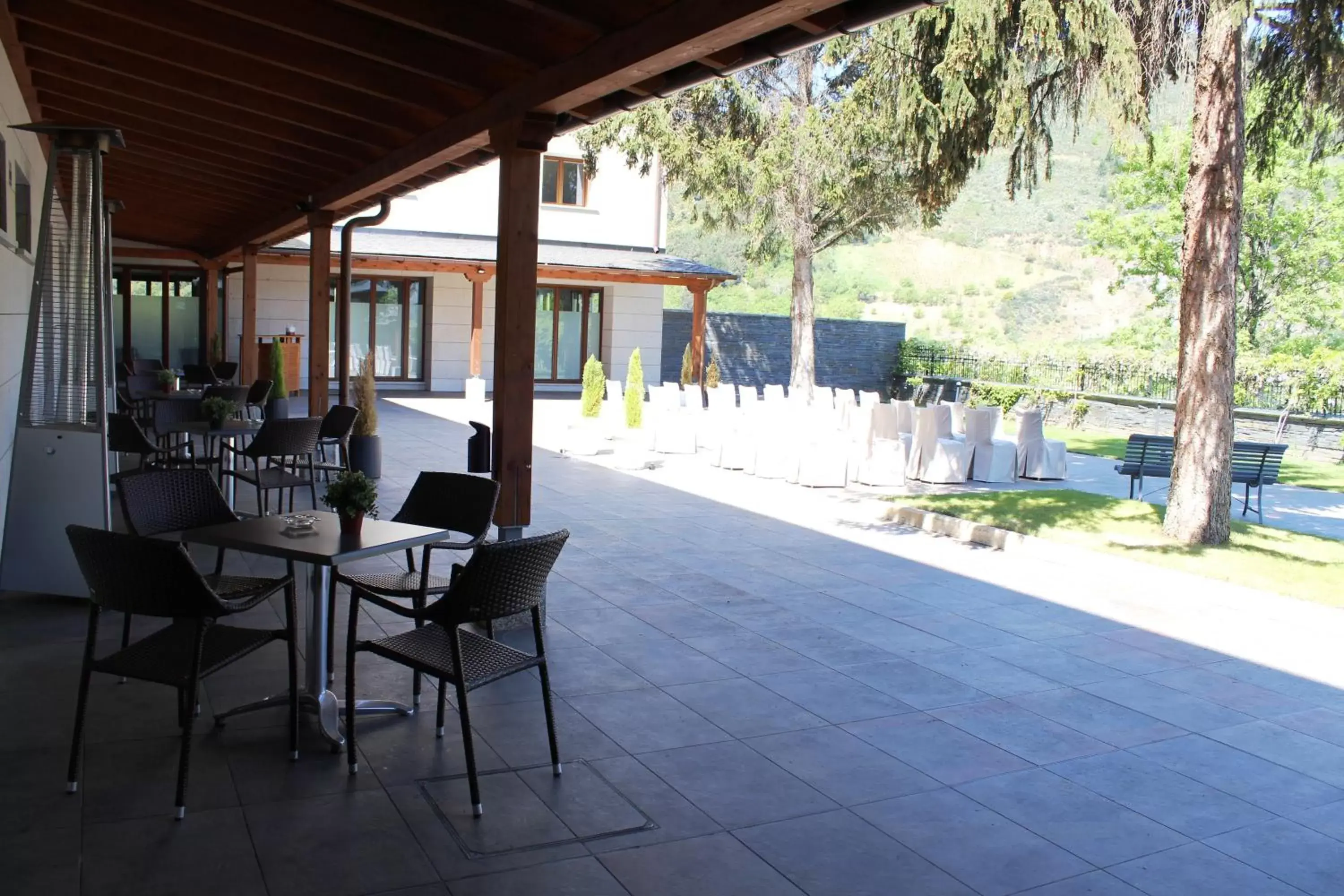 Area and facilities, Restaurant/Places to Eat in Parador de Villafranca del Bierzo