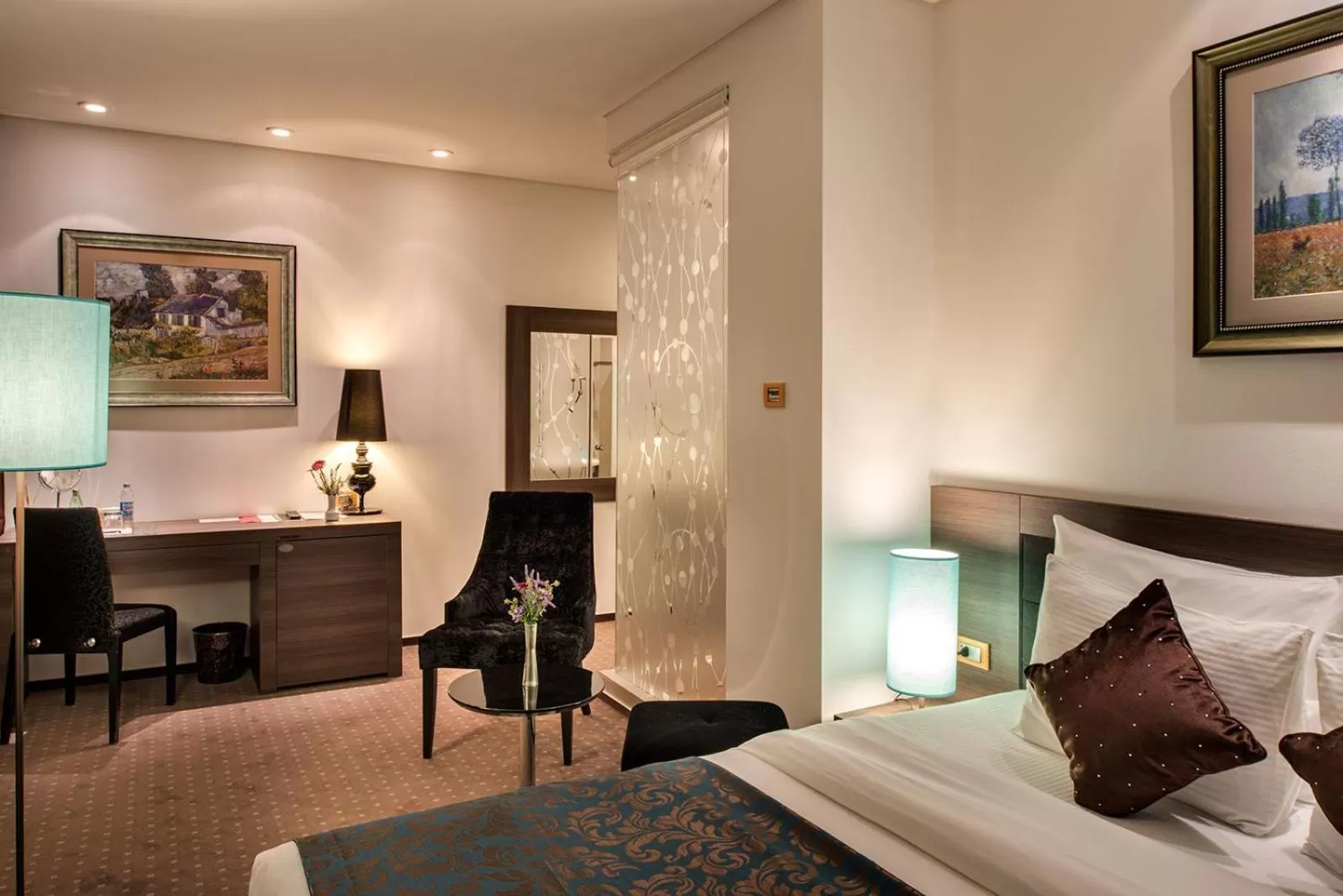 Photo of the whole room, Bed in Hotel Nartel