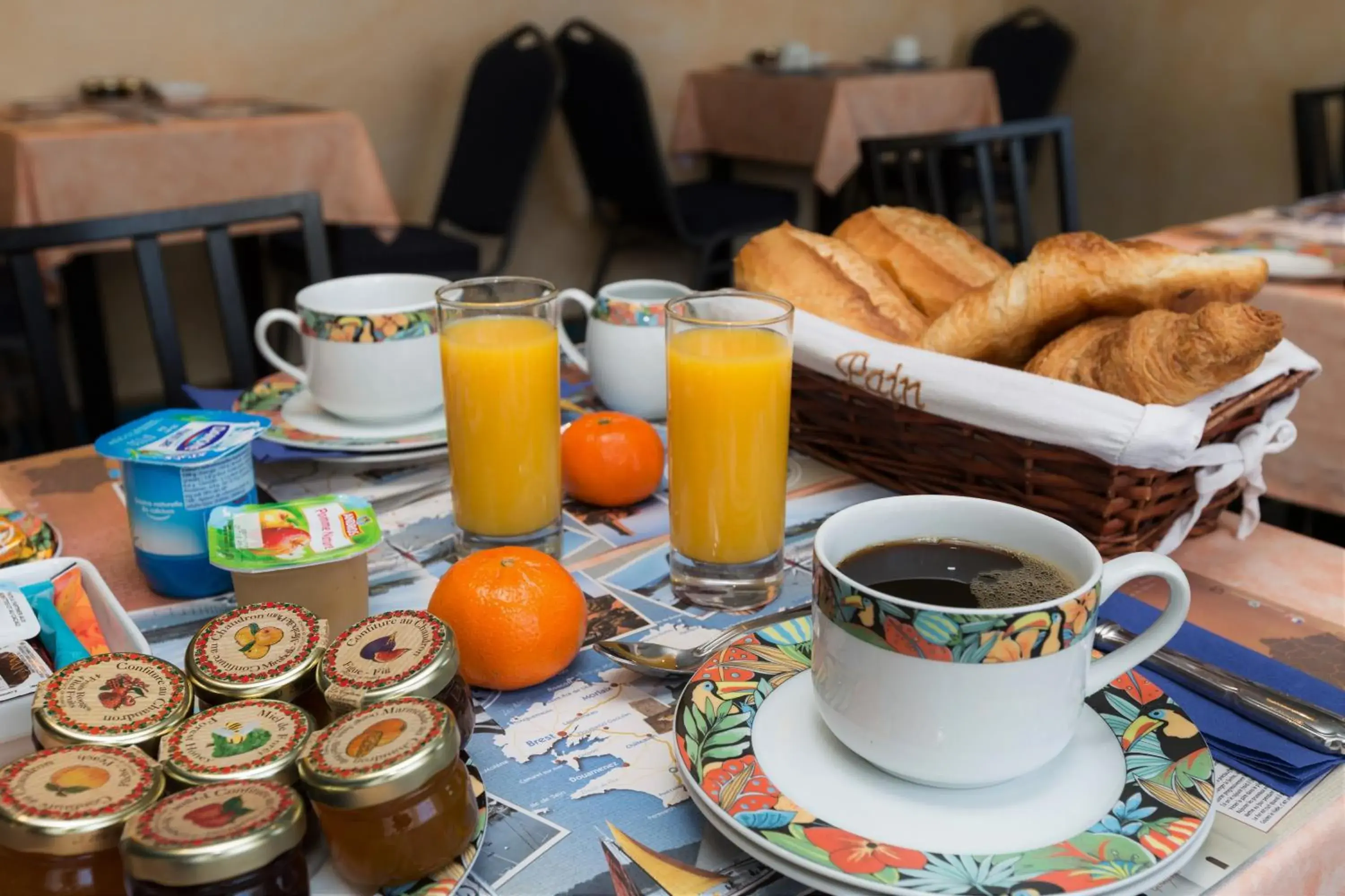 Food and drinks, Breakfast in Hotel De Clisson Saint Brieuc