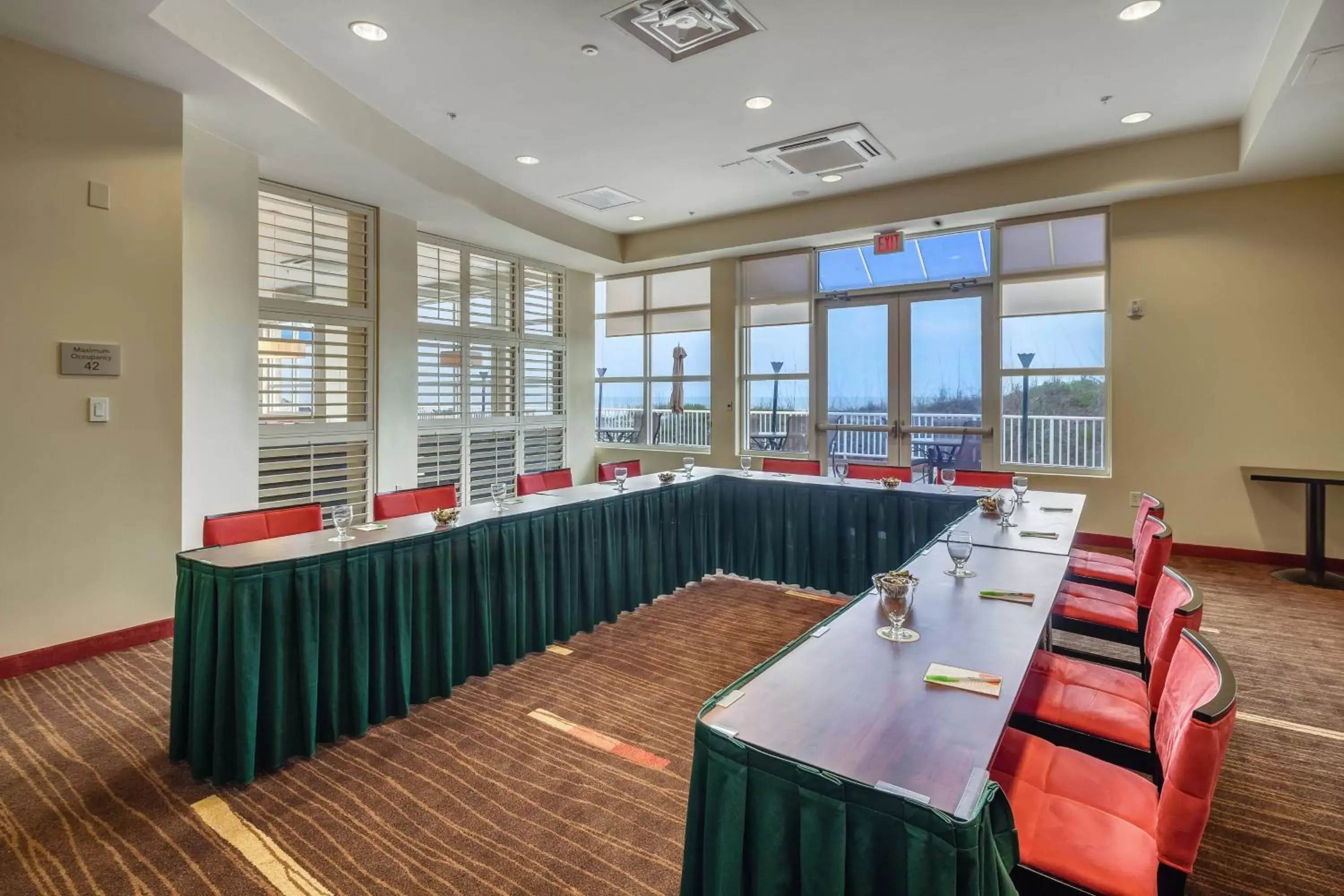 Meeting/conference room in Courtyard by Marriott Jacksonville Beach Oceanfront