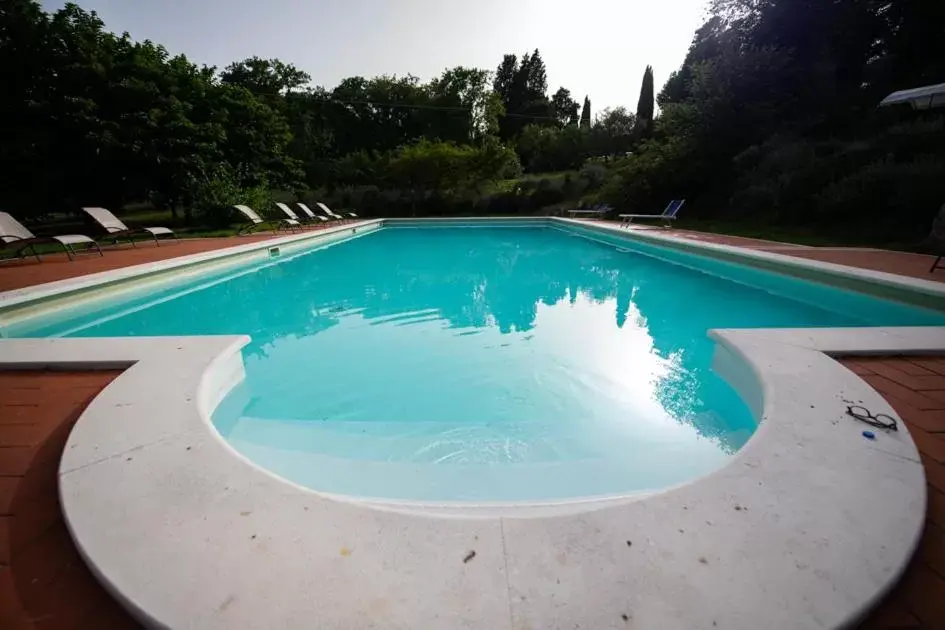 Swimming Pool in Monastero Le Grazie