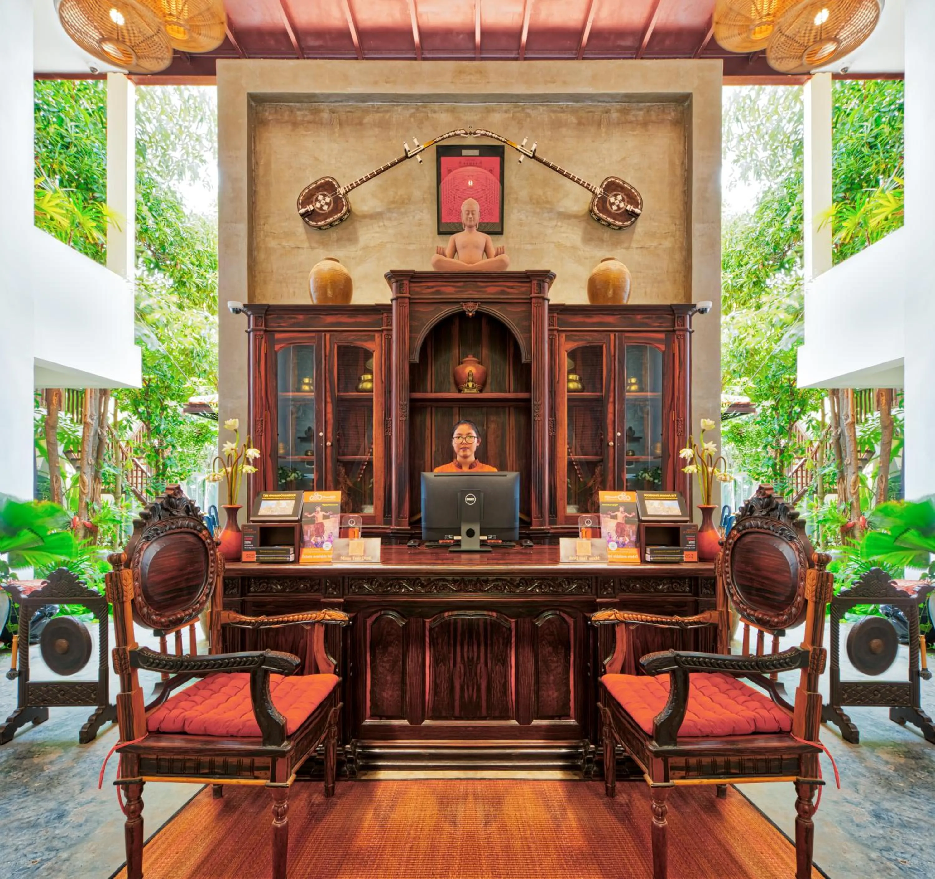 Lobby or reception in Mane Village Suites