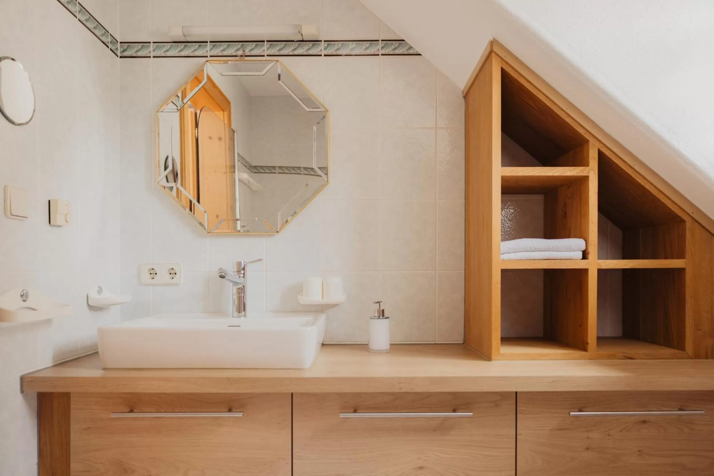 Bathroom in Hotel Kreuz