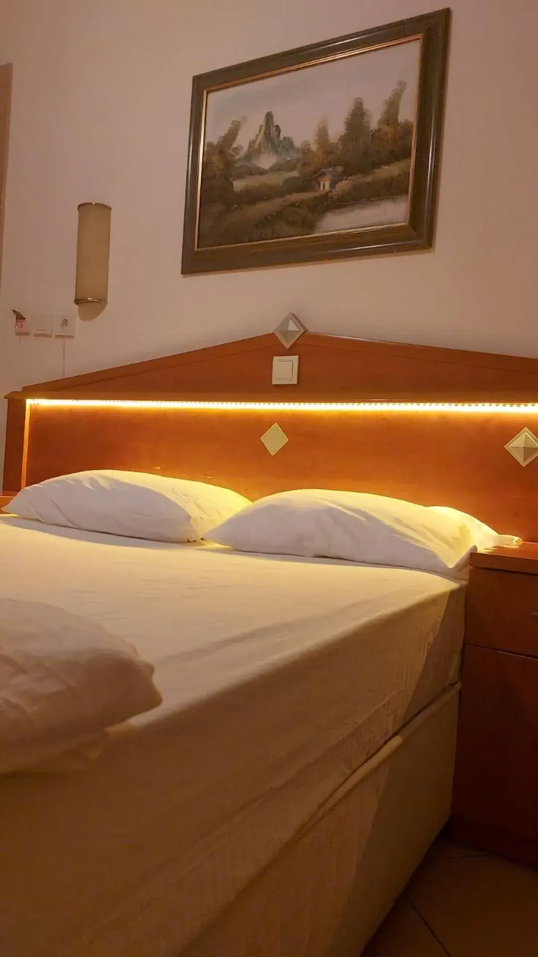 Bed in Beyaz Melek Hotel