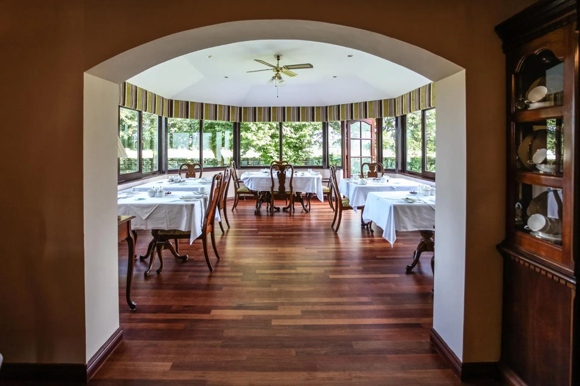 Dining area in Keef Halla Country House