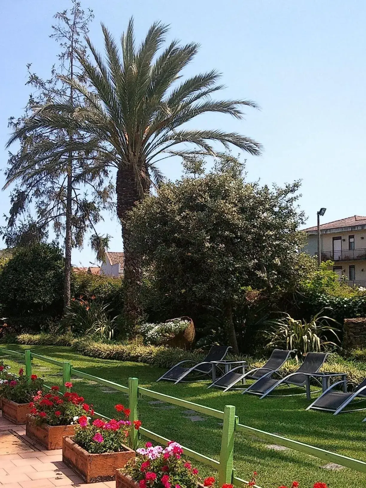 Garden in Etna Hotel