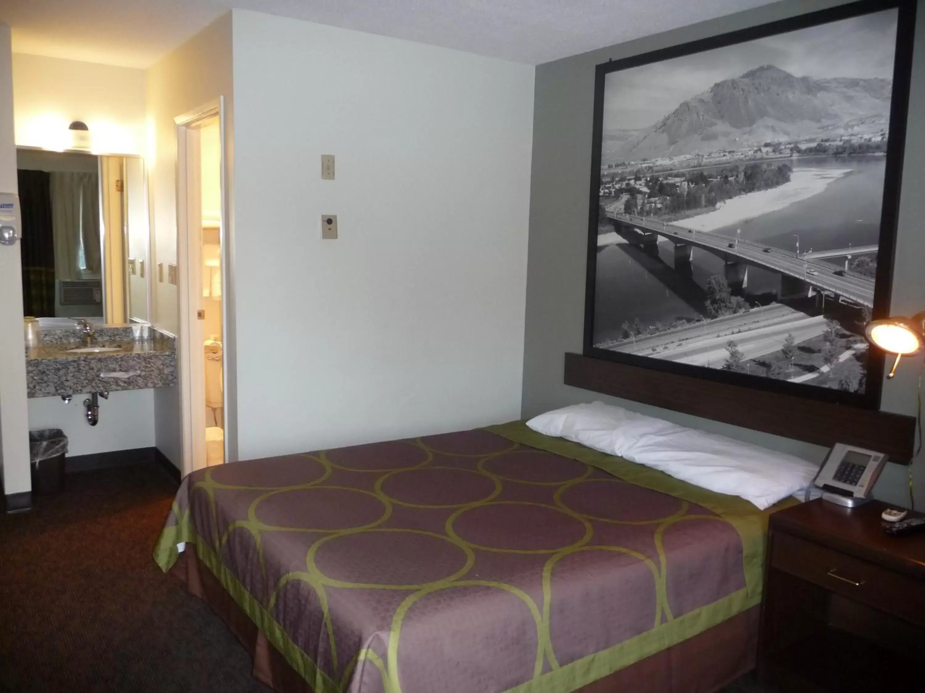 Bed in Super 8 by Wyndham Kamloops East