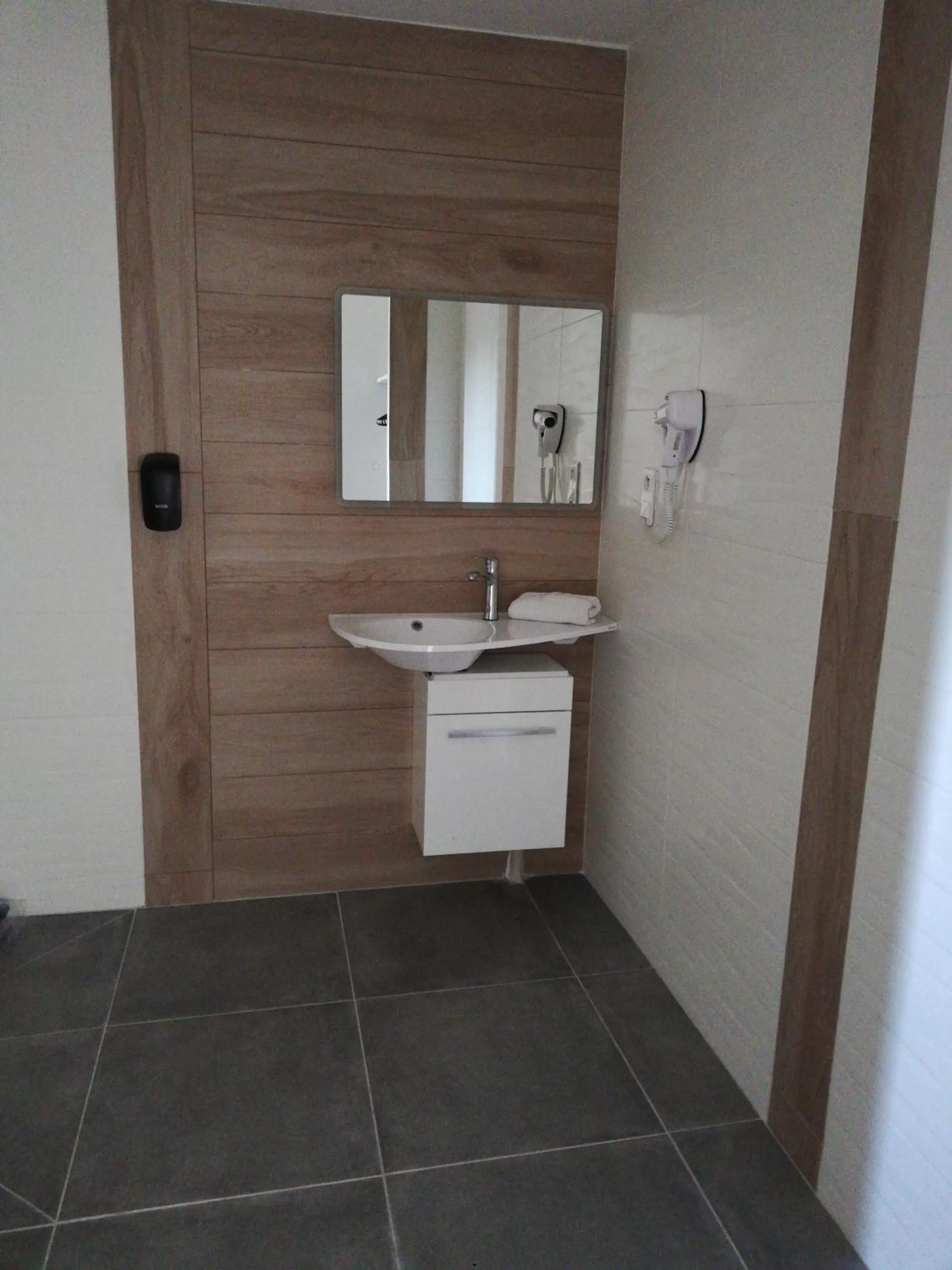 Bathroom in LE PATIO