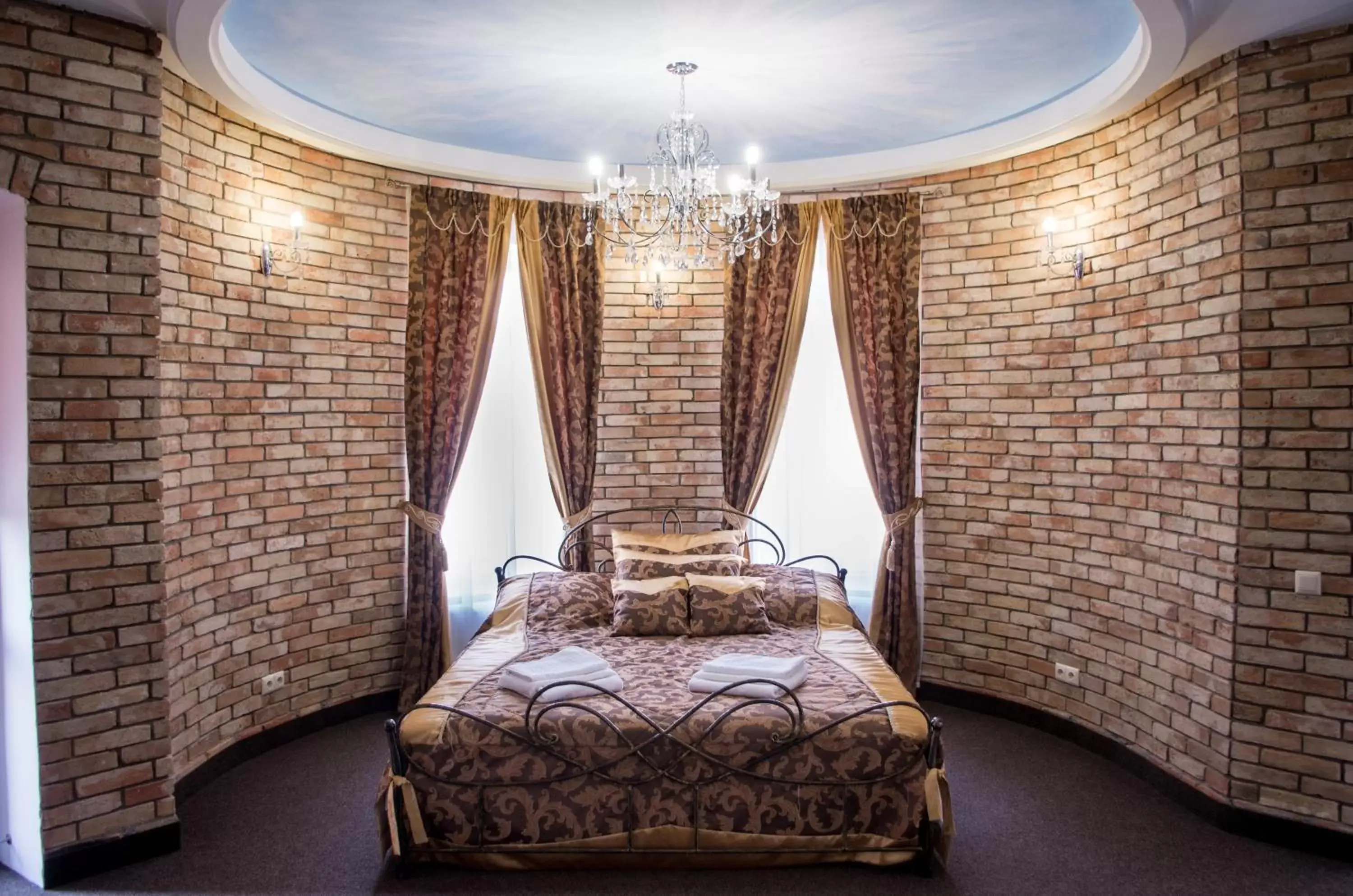 Suite in Ermitazh Hotel Complex Suite in Ermitazh Hotel Complex