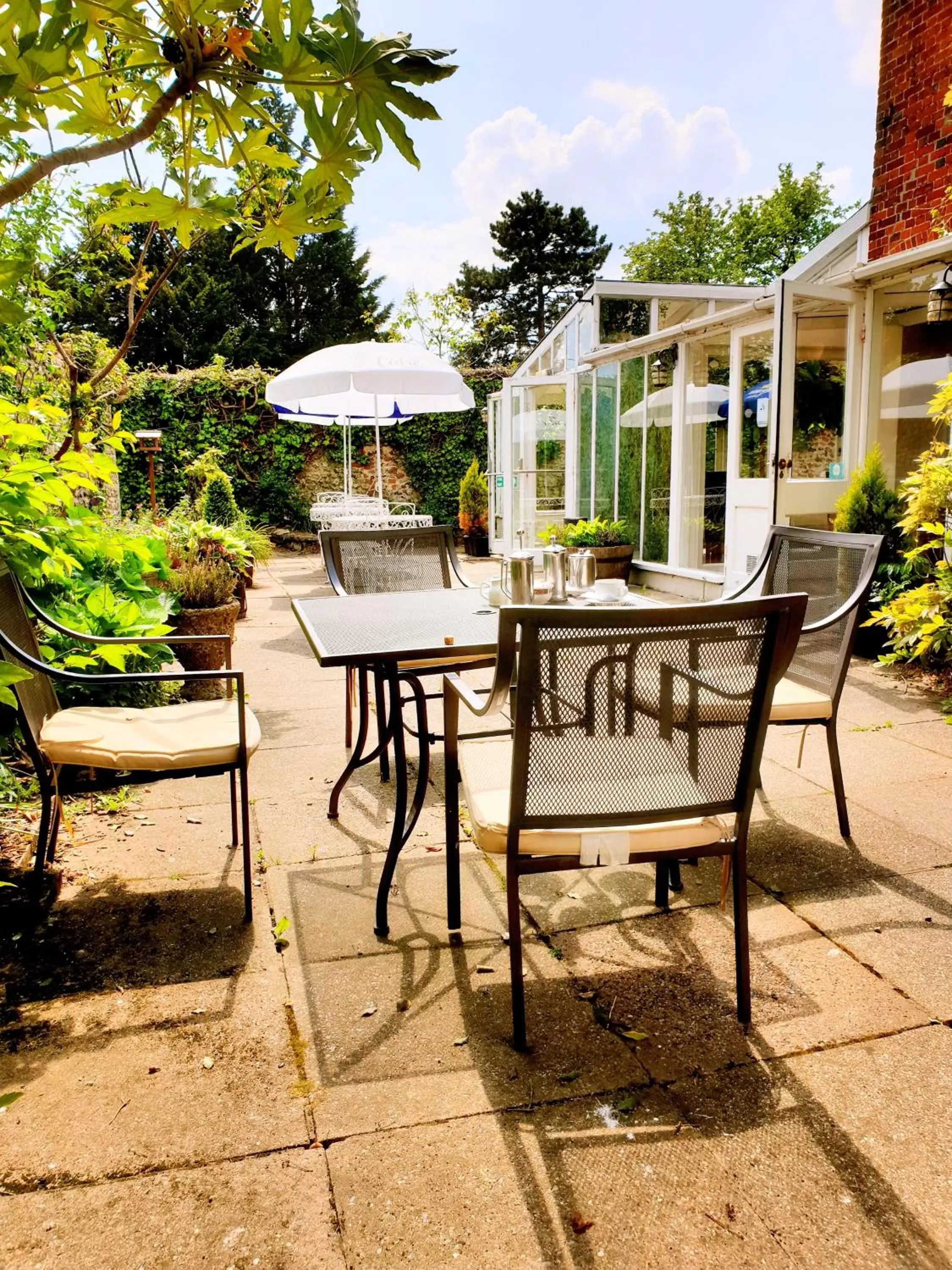 Garden in The Crown House Inn