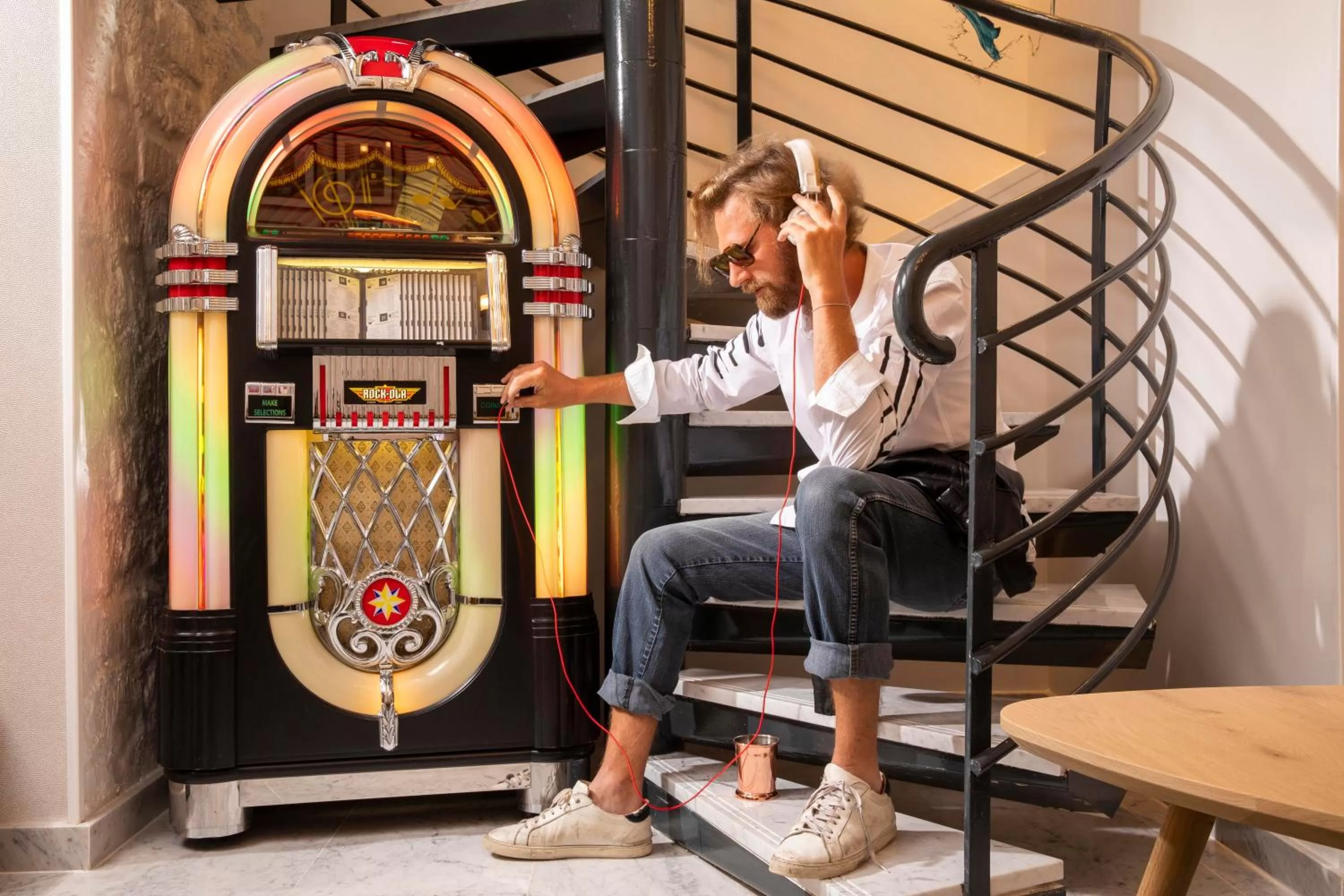 Game Room in Hôtel des Arts Montmartre
