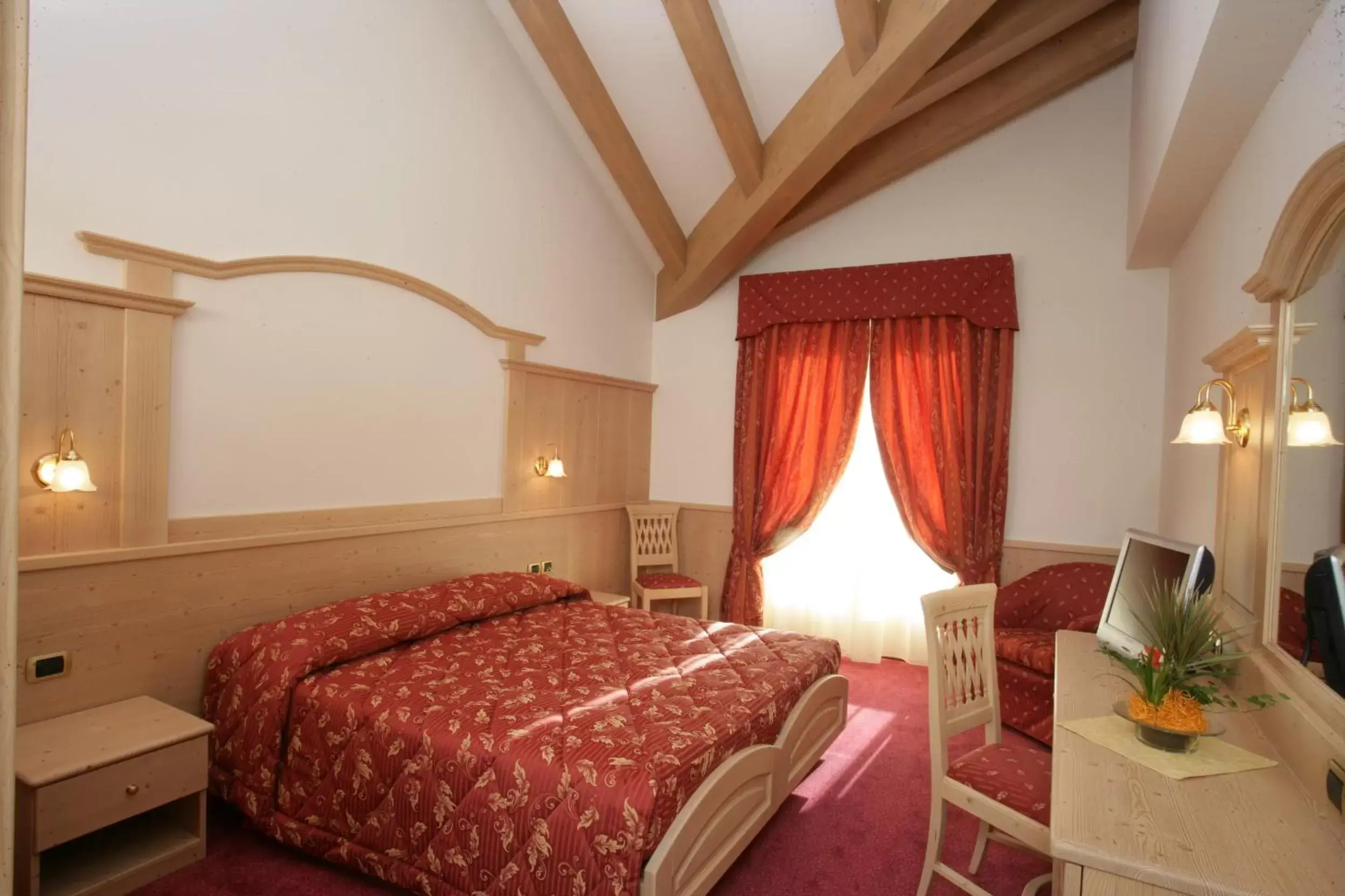 Economy Double Room in Beverly Alps Hotel & Spa Economy Double Room in Beverly Alps Hotel & Spa