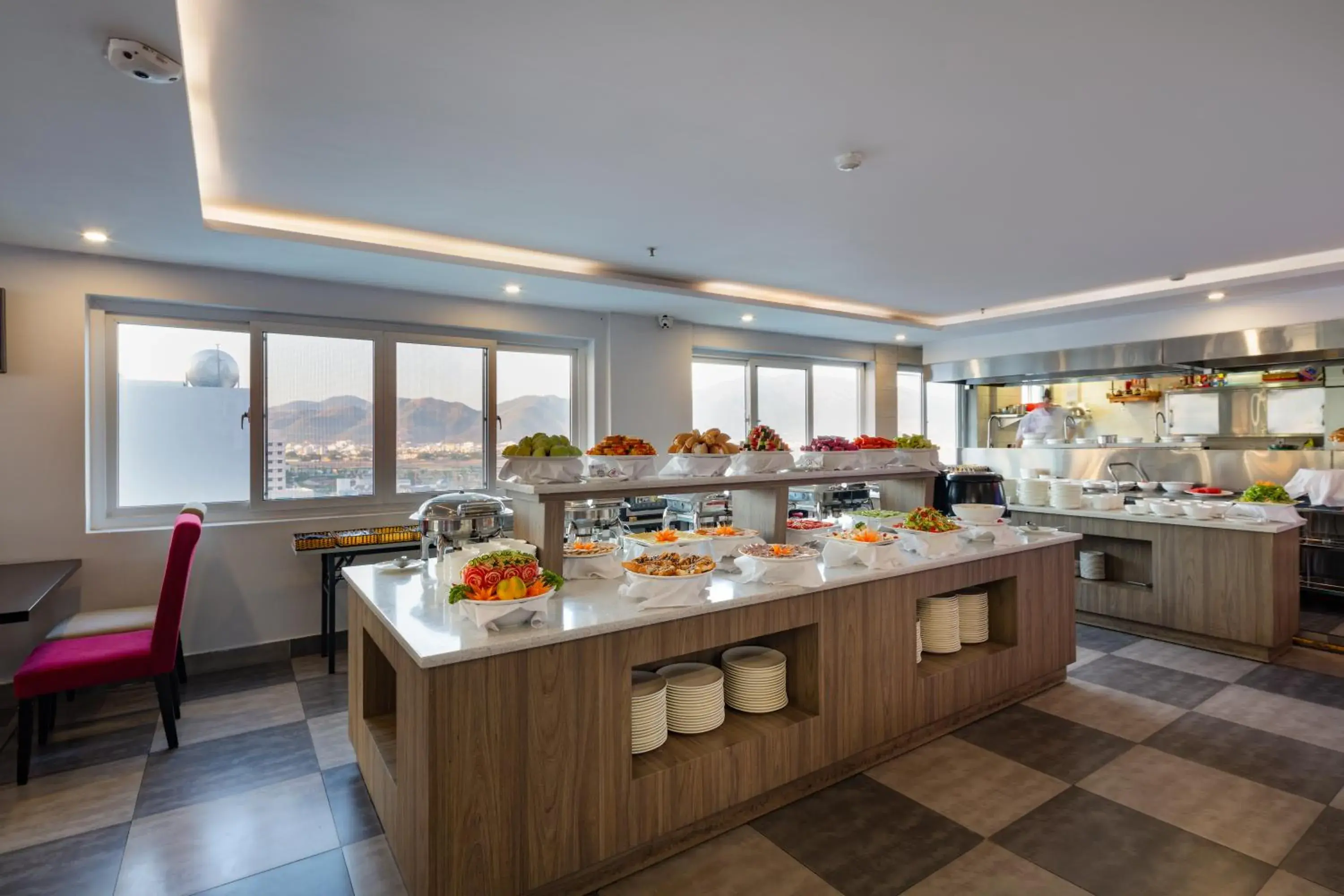 Restaurant/places to eat in Maple Leaf Hotel & Apartment Restaurant/places to eat in Maple Leaf Hotel & Apartment