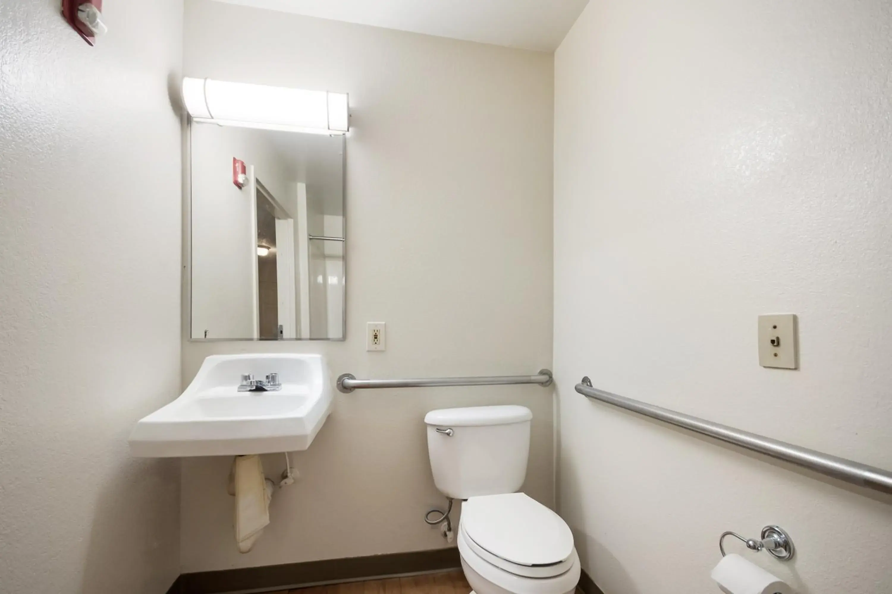 Bathroom in HomeTowne Studios by Red Roof Seattle - Kent/Des Moines