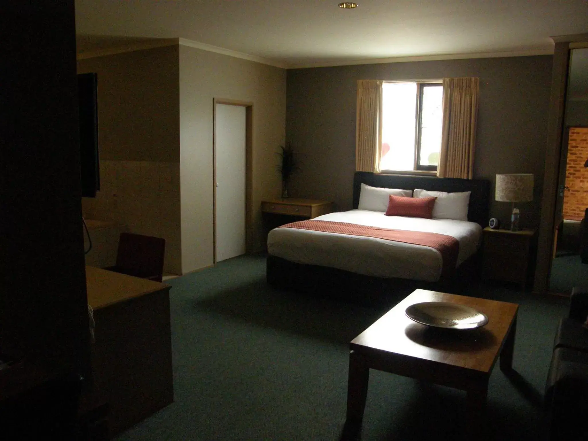 Photo of the whole room in Quality Inn Colonial