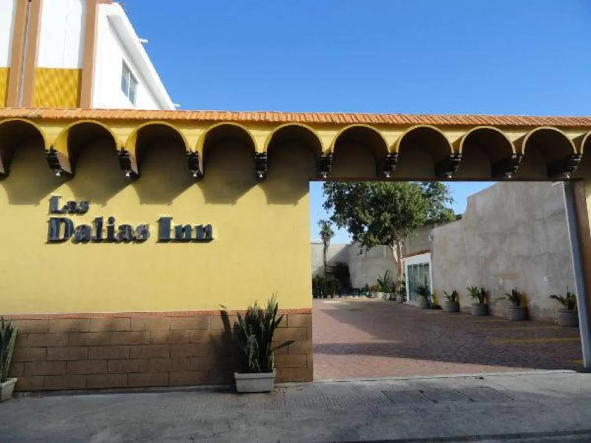 Property logo or sign, Property Building in Hotel Las Dalias Inn