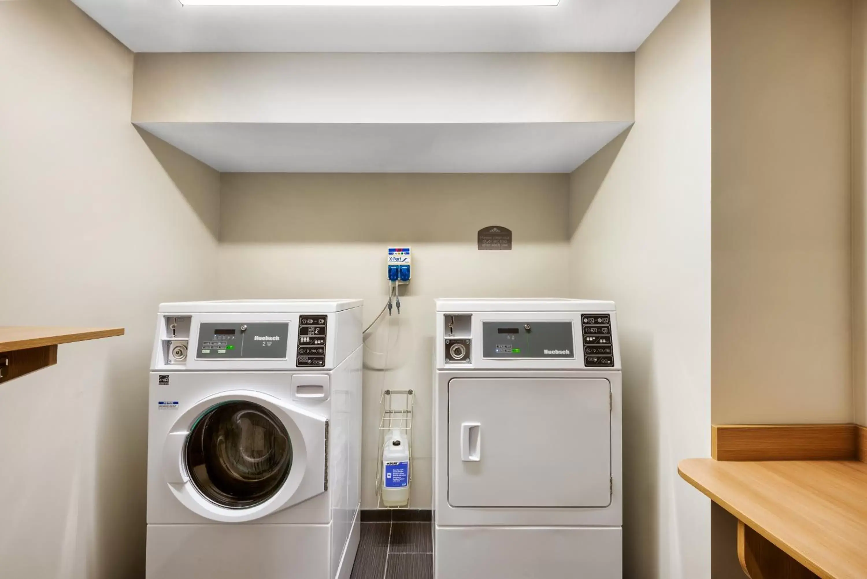 laundry, Kitchen/Kitchenette in Microtel Inn & Suites by Wyndham Farmington