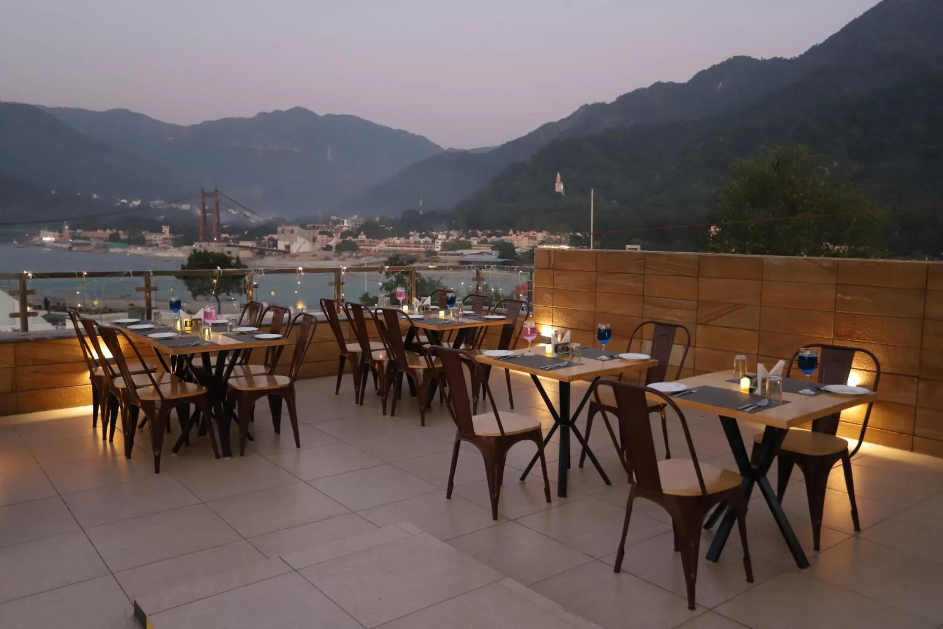 Restaurant/places to eat in Indira Nikunj Rubystone Exotic Restaurant/places to eat in Indira Nikunj Rubystone Exotic