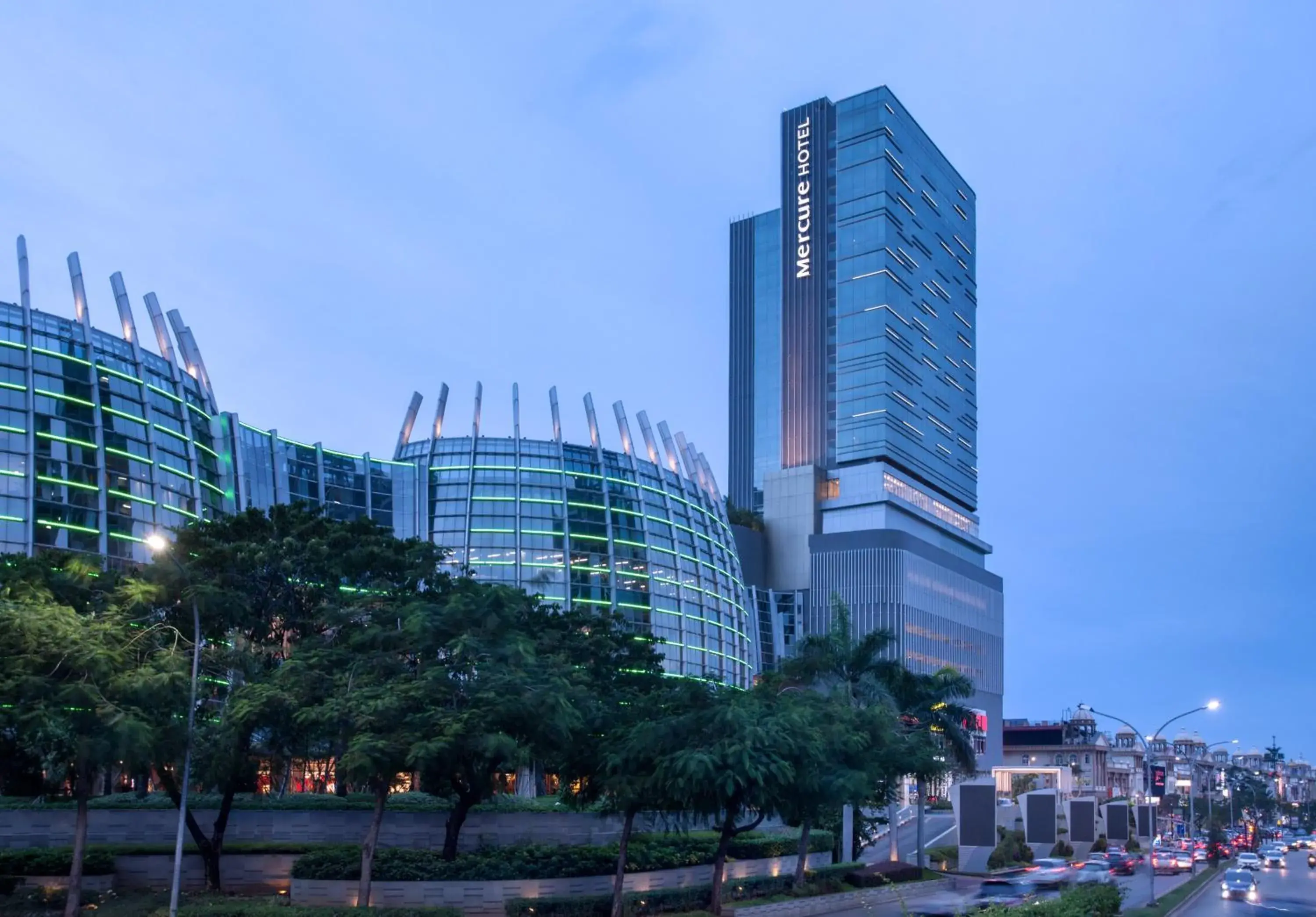 Property Building in Mercure Jakarta Pantai Indah Kapuk