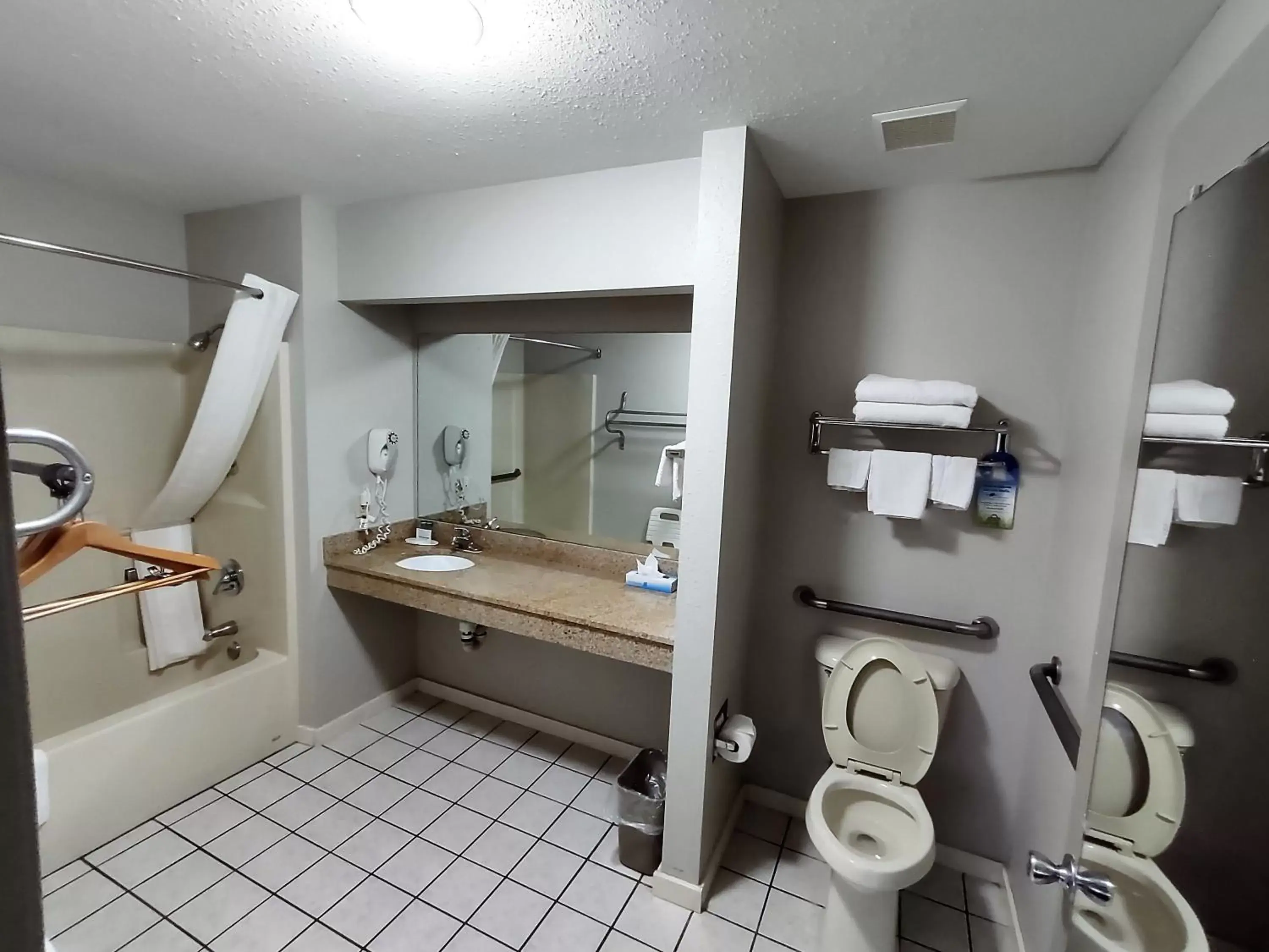 Bathroom in Days Inn by Wyndham Lonoke