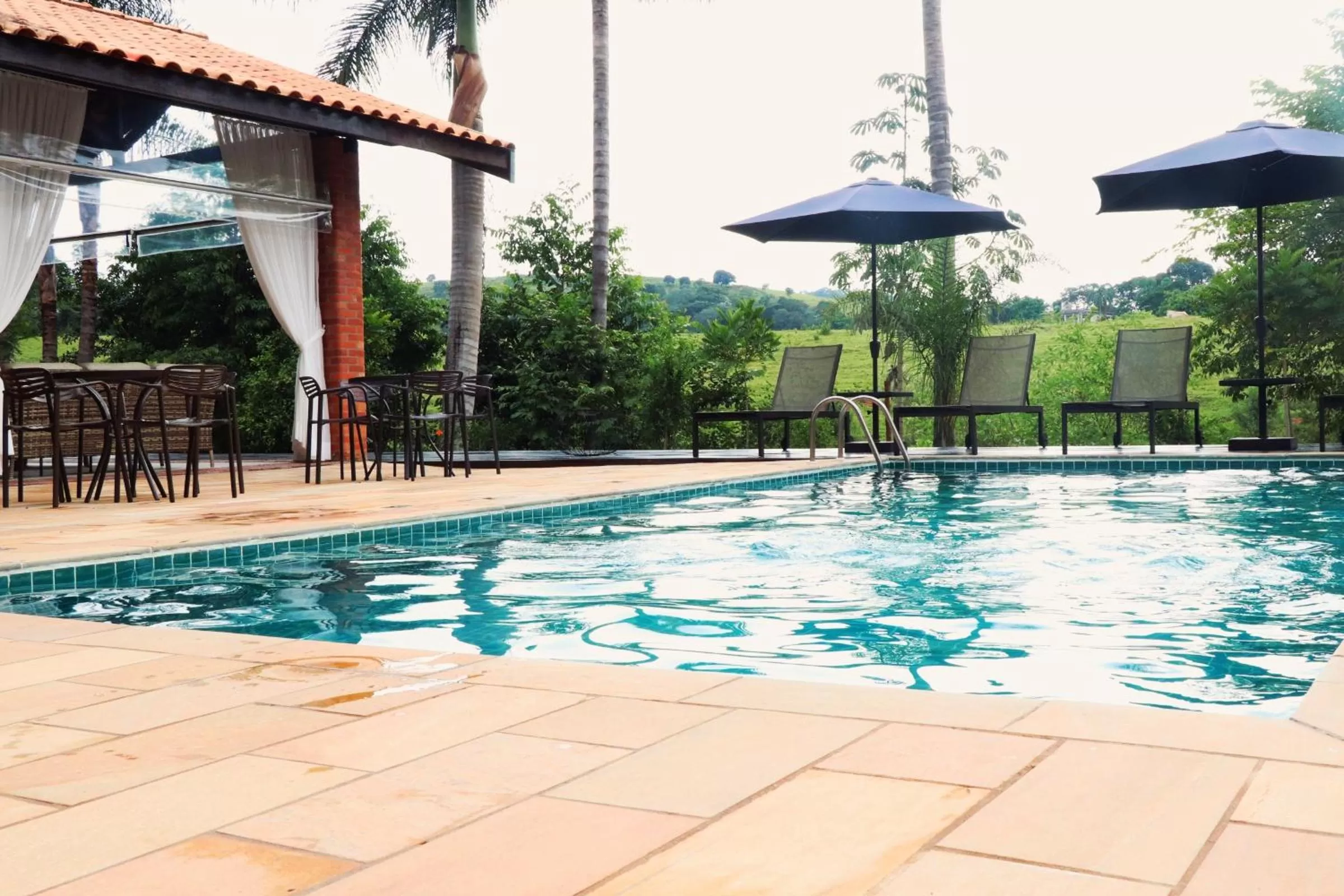 Pool view in Pousada Santa Thereza
