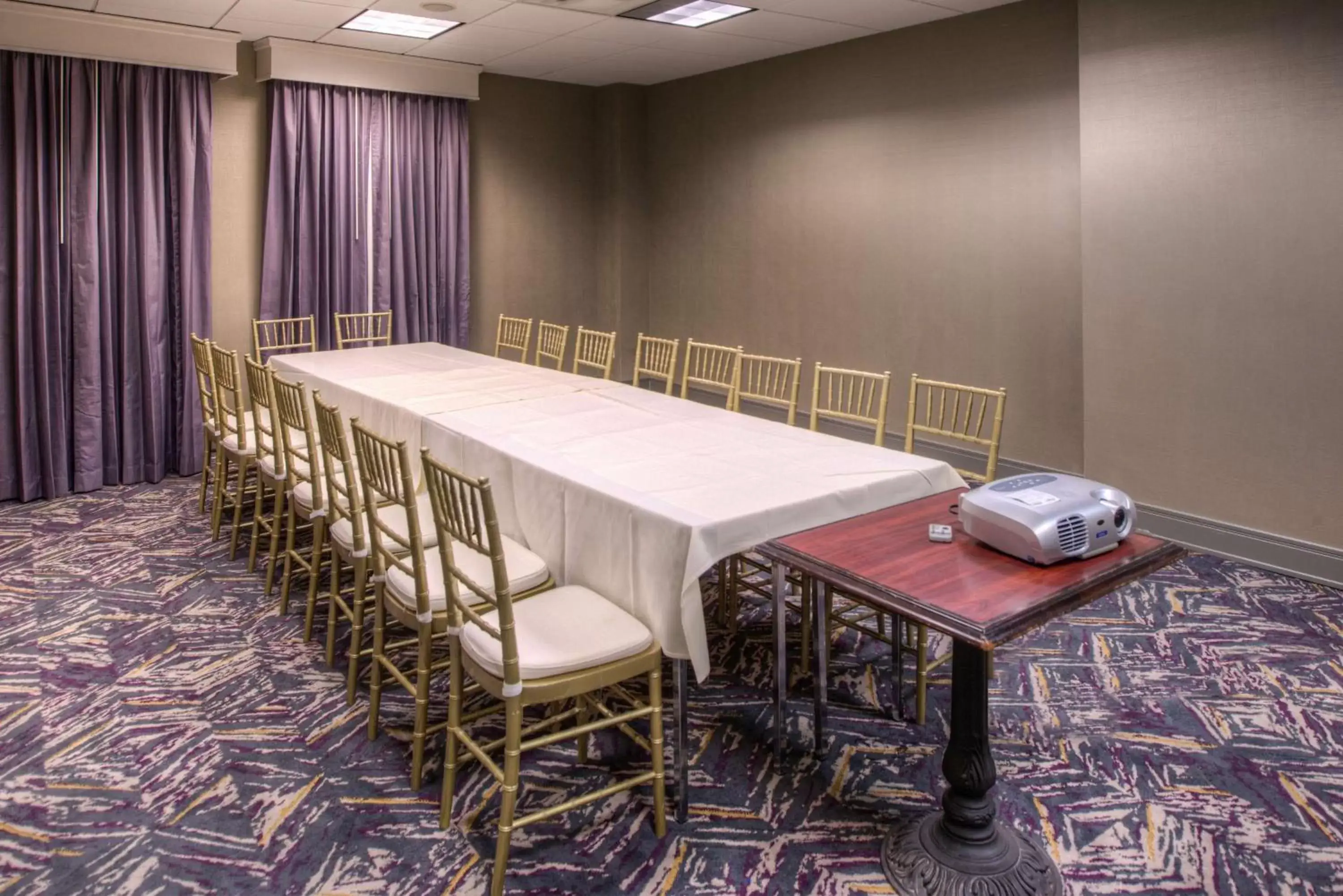 Meeting/conference room in DoubleTree by Hilton Utica
