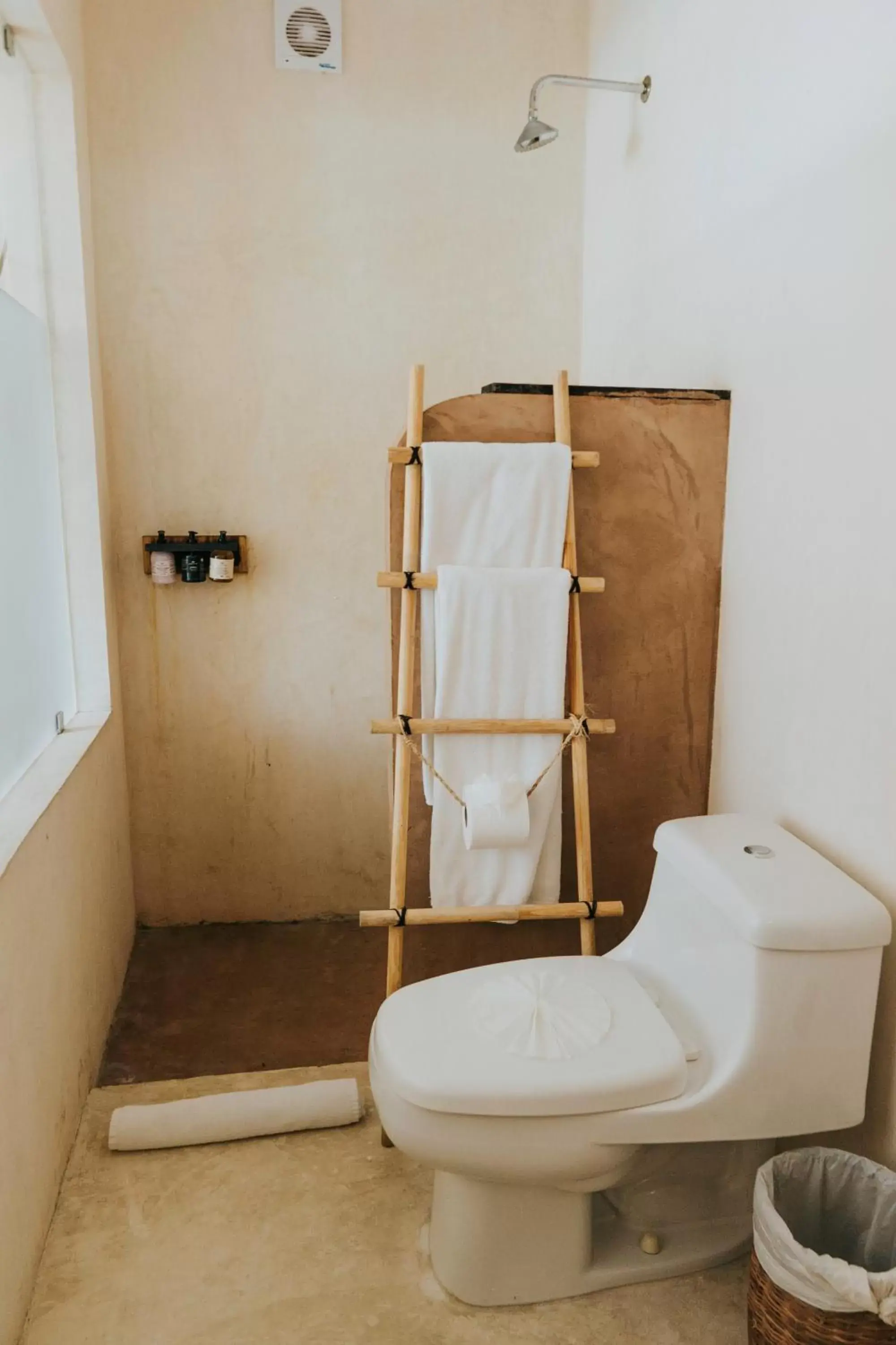 Toilet, Bathroom in Koos Hotel Tulum