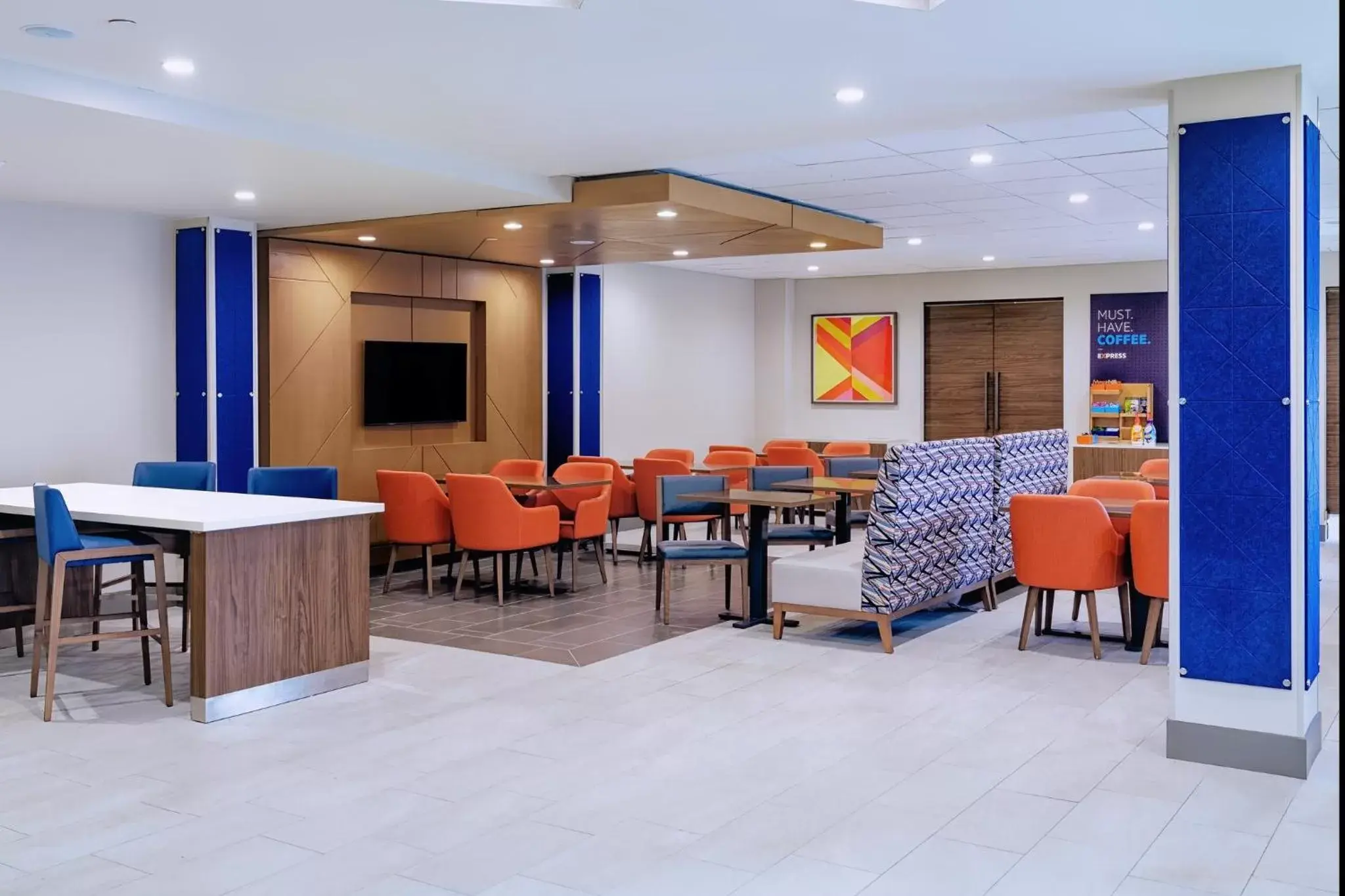 Property building in Holiday Inn Express San Diego - La Mesa, an IHG Hotel