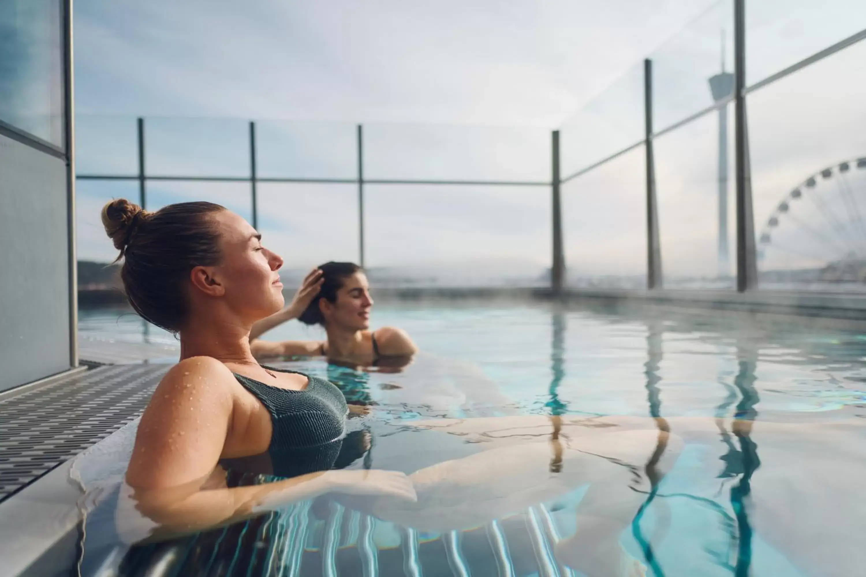 Hot Tub in Upper House