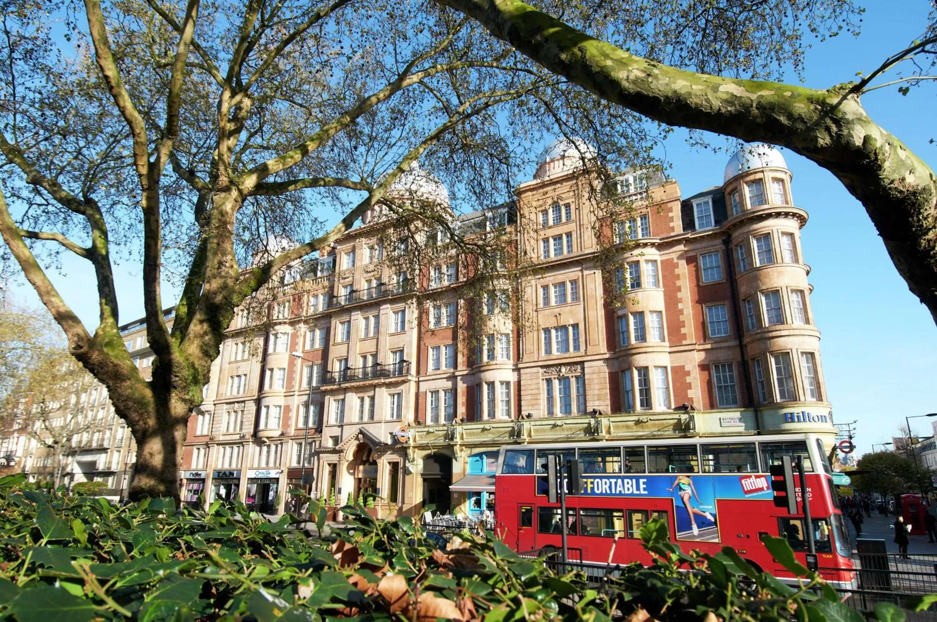 Property building in Hilton London Hyde Park