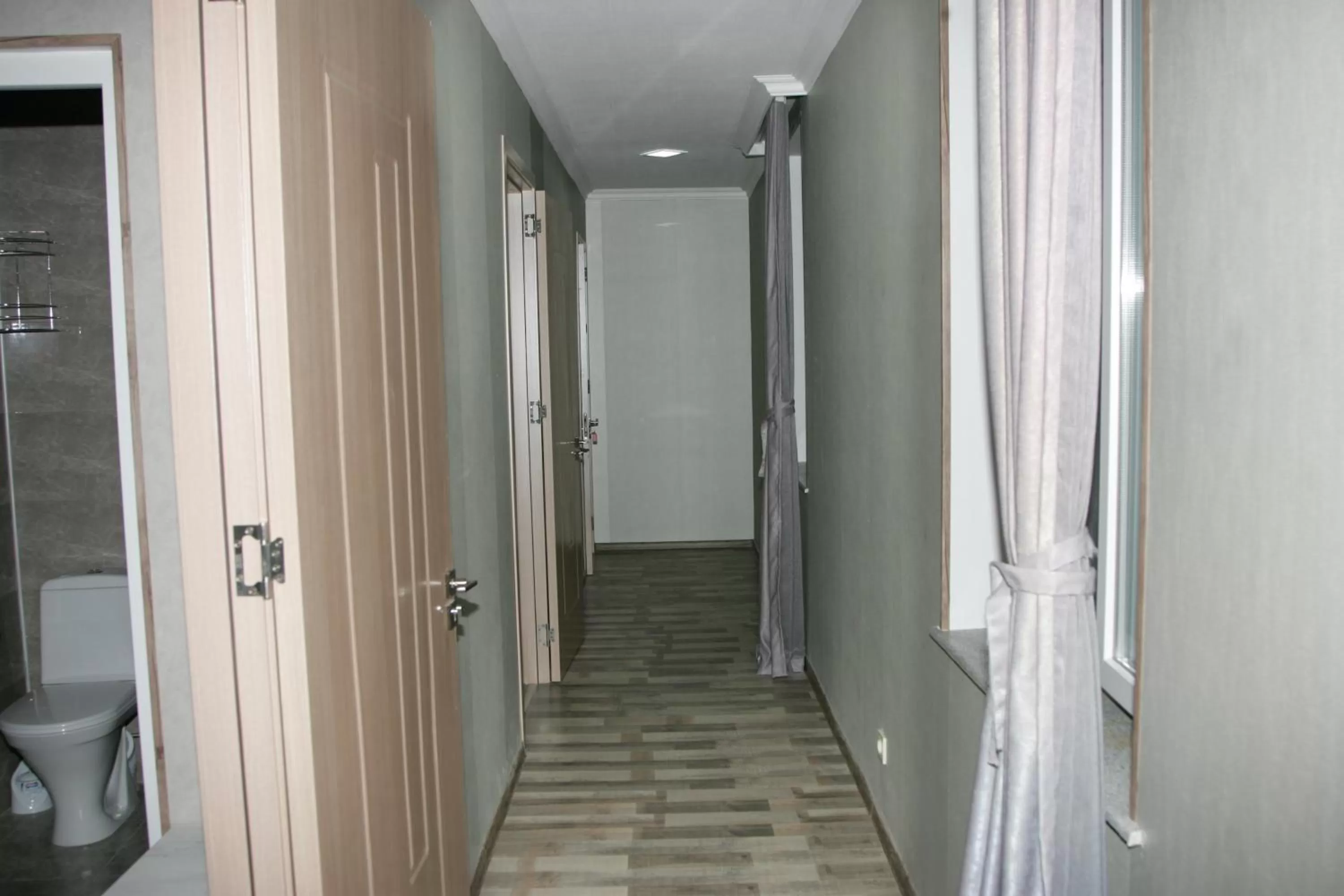 Text overlay in Hotel Tskhumi